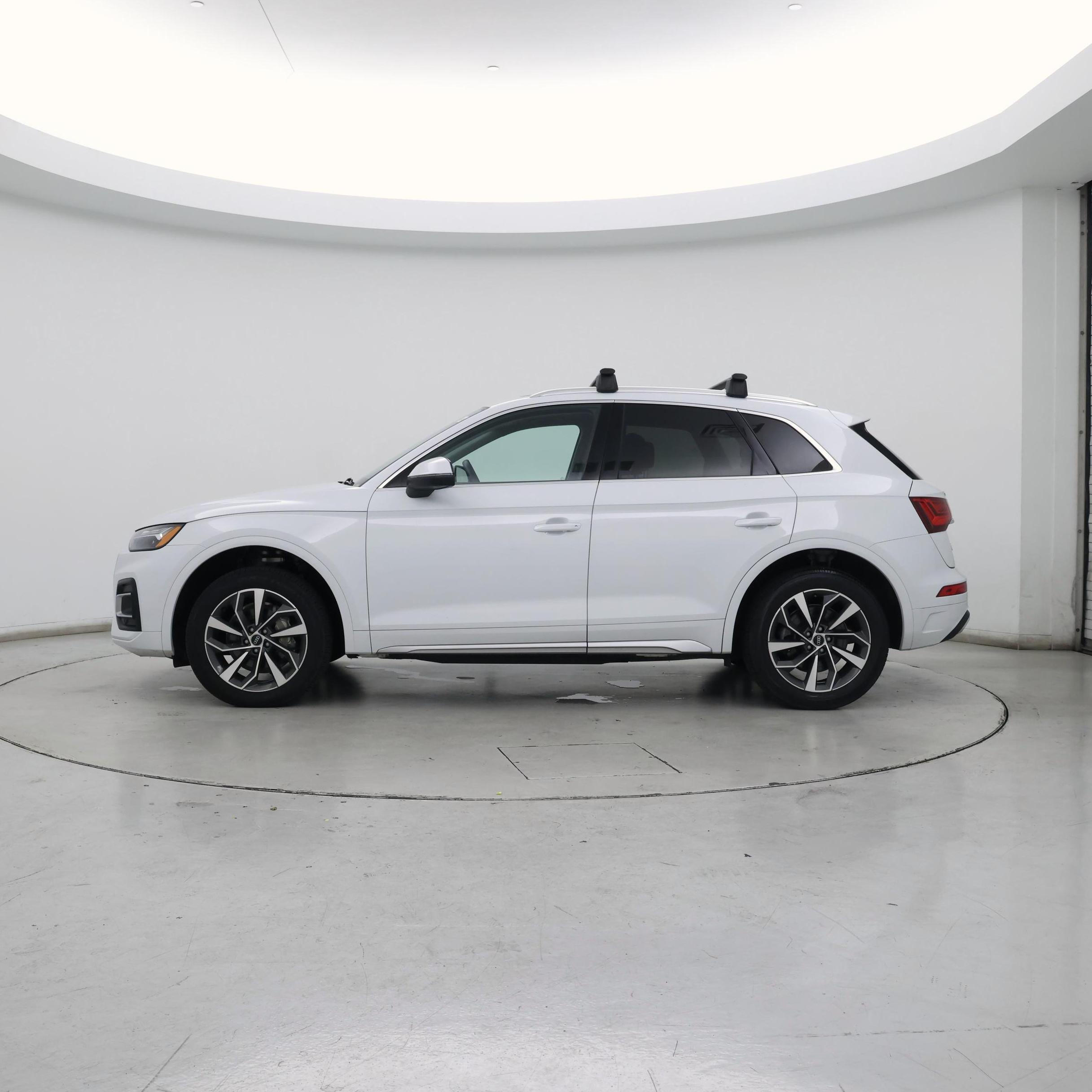 Thumbnail: 2021 Audi Q5 - 3