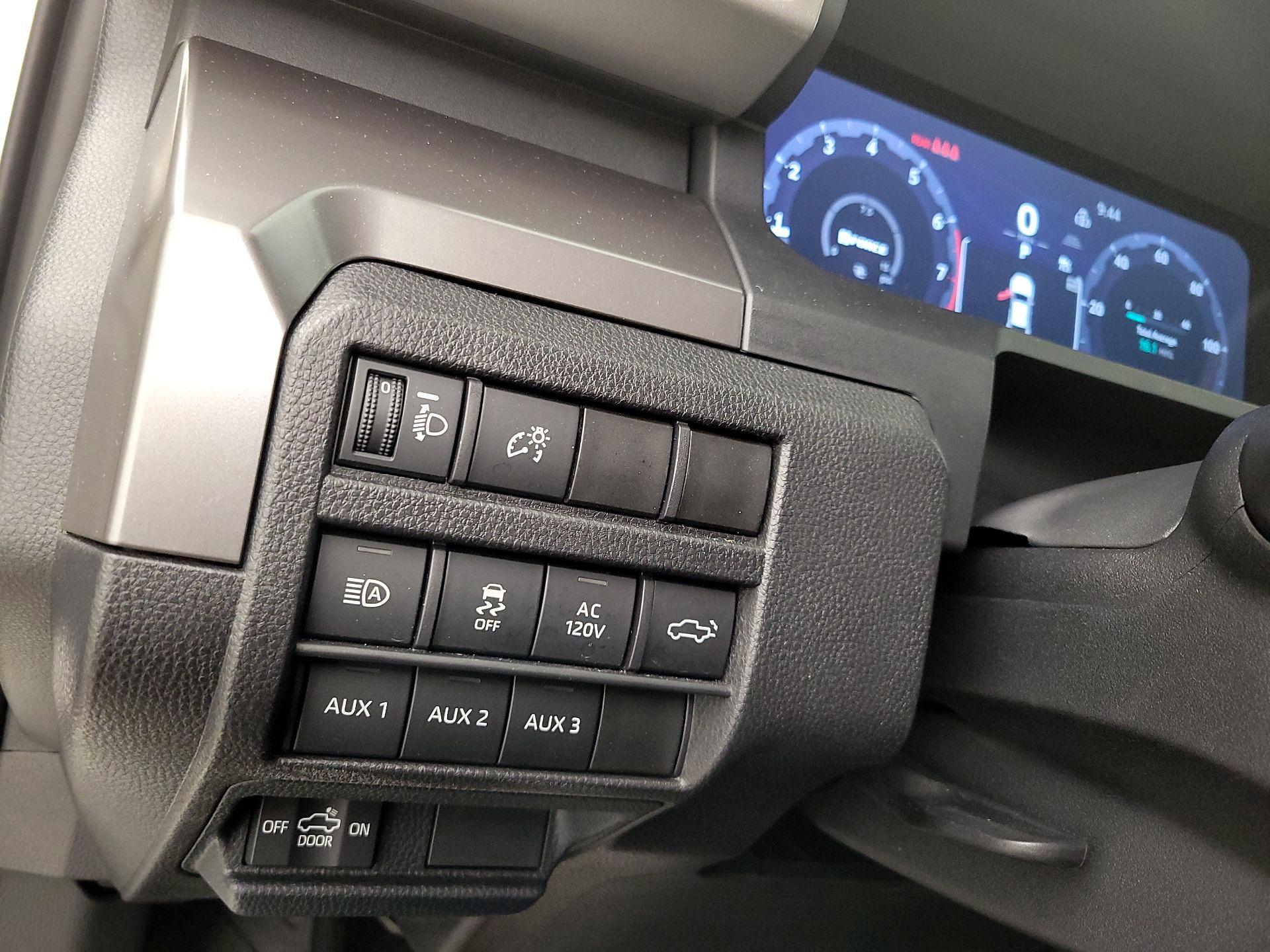 Thumbnail: 2024 Toyota Tacoma - 13