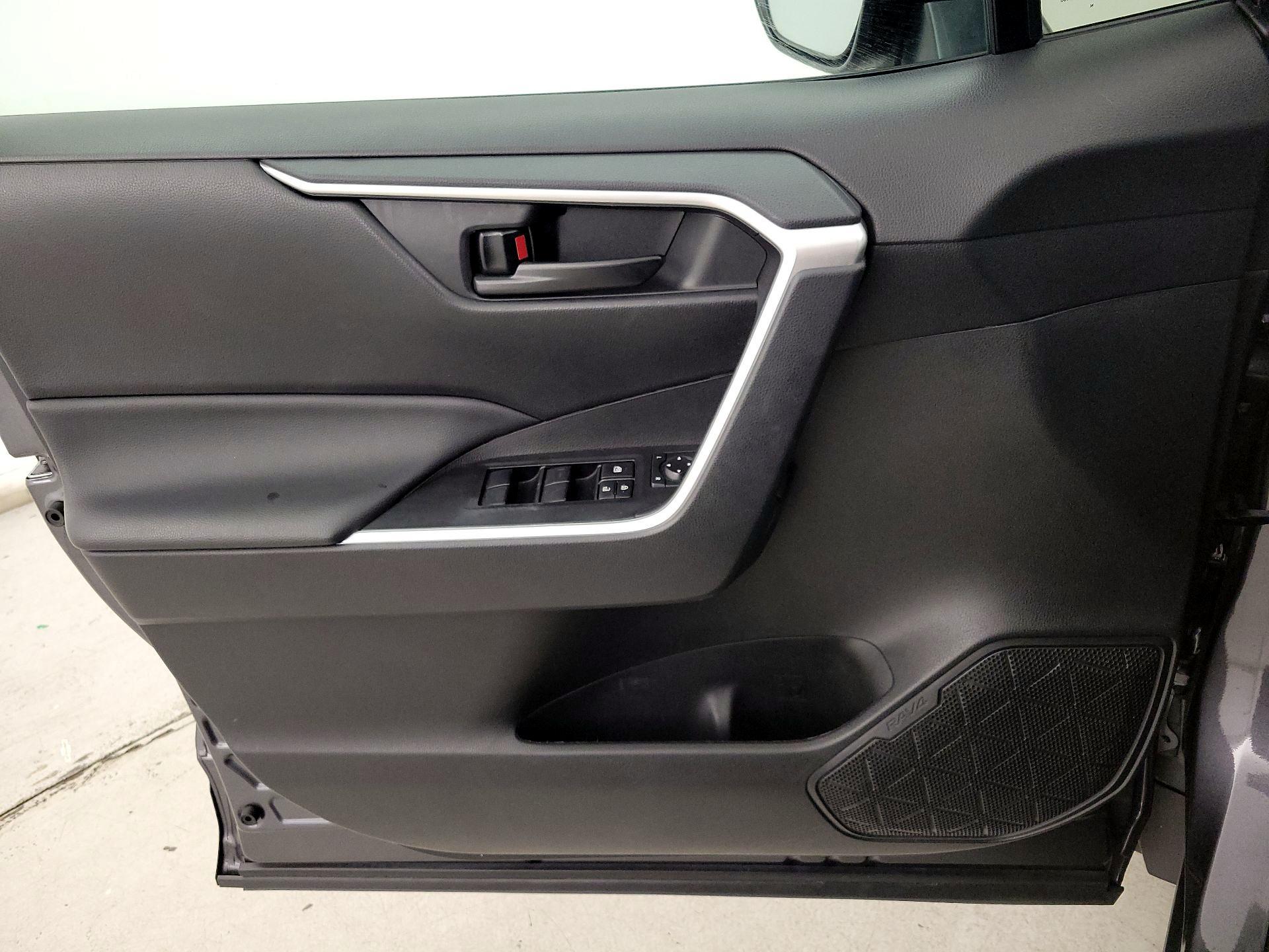 Thumbnail: 2024 Toyota RAV4 - 12