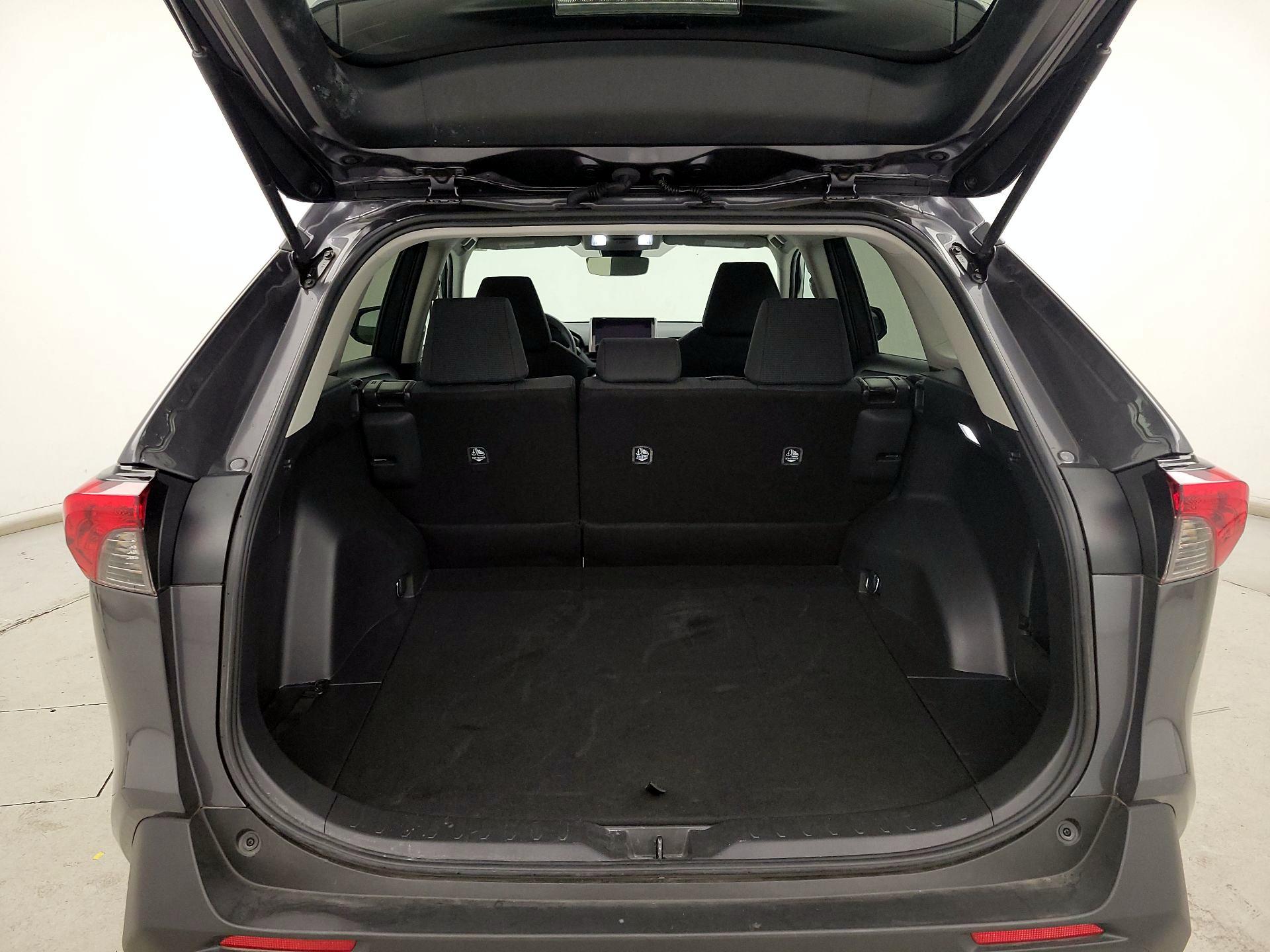 Thumbnail: 2024 Toyota RAV4 - 19