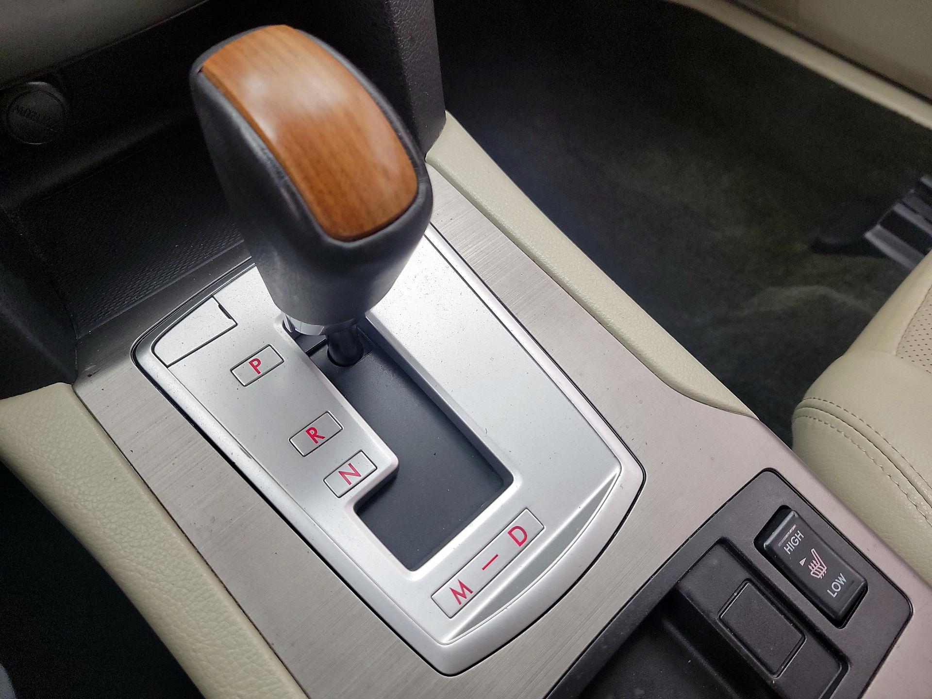 Thumbnail: 2014 Subaru Outback - 18