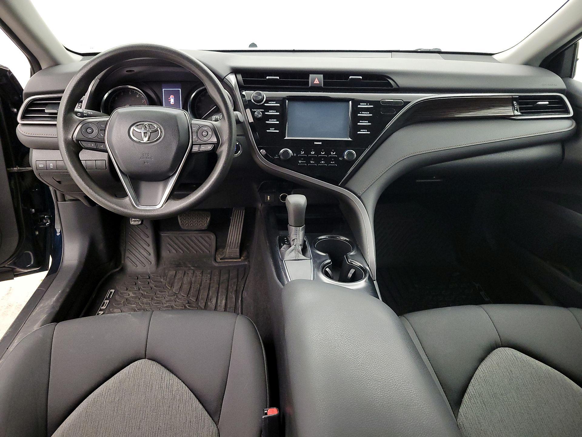 Thumbnail: 2020 Toyota Camry - 9