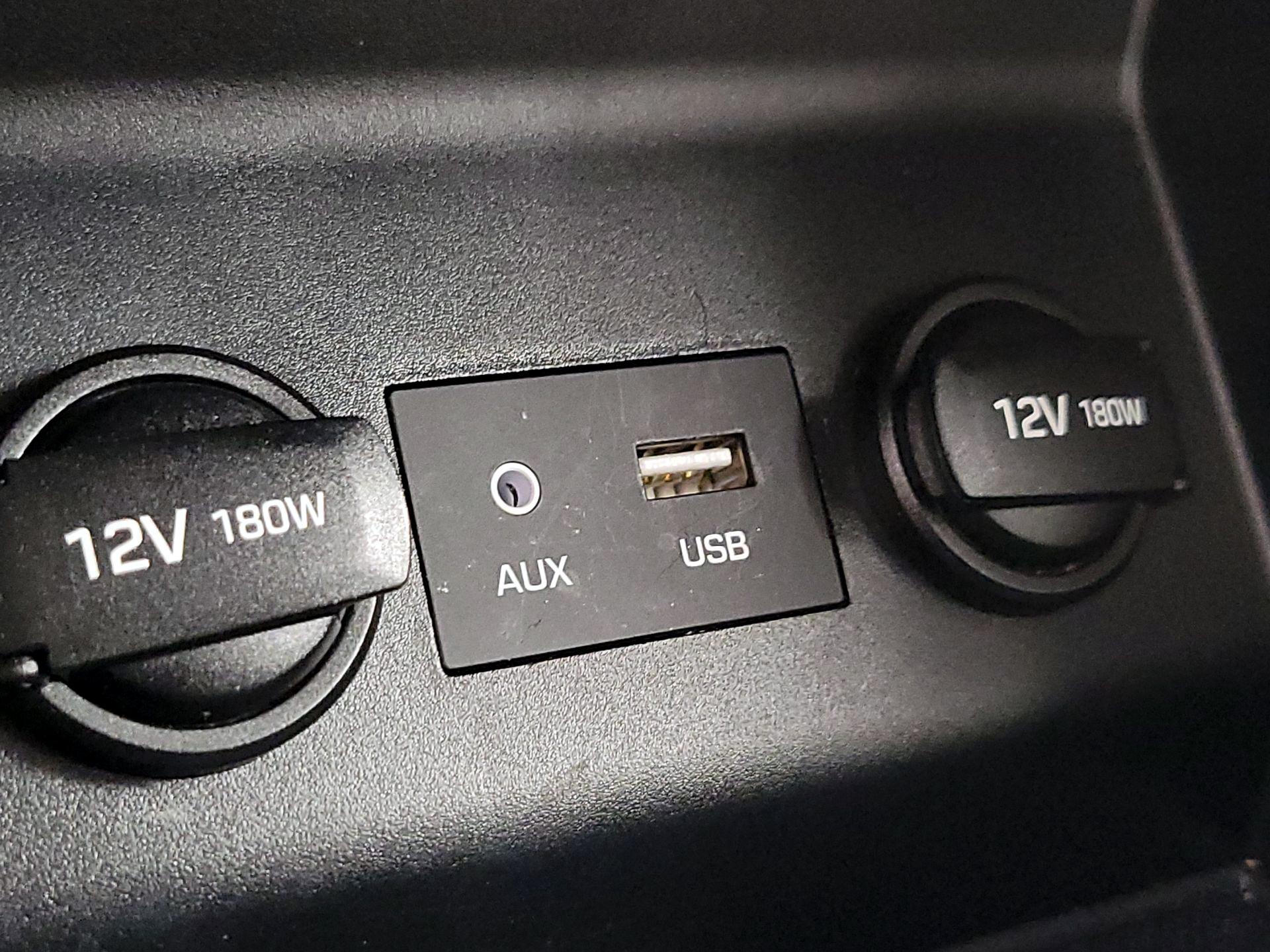 Thumbnail: 2020 Hyundai Elantra - 18