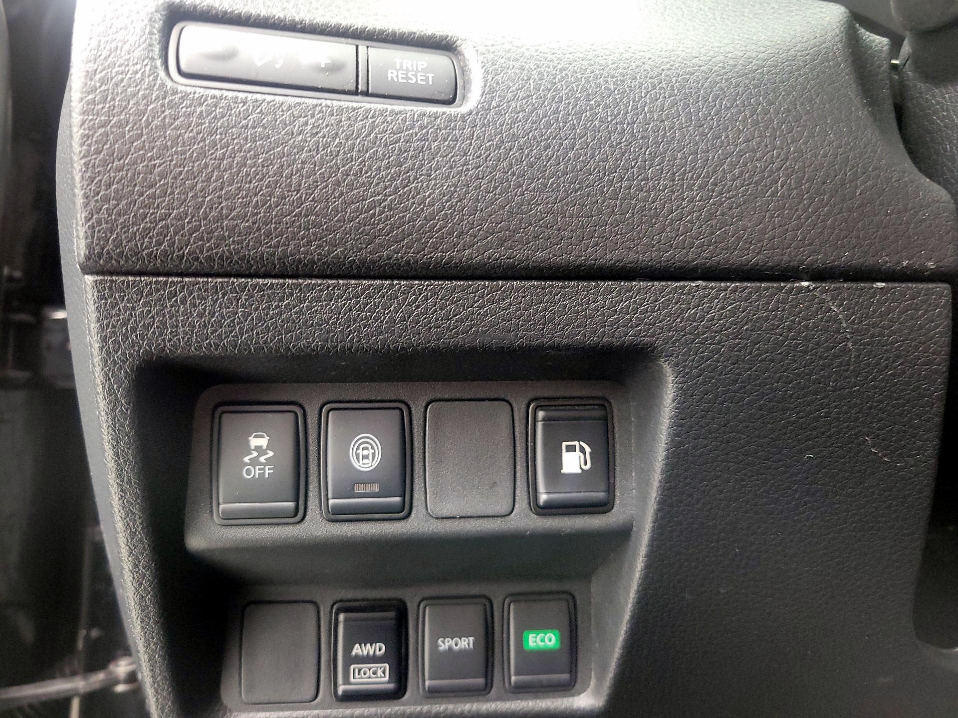 Thumbnail: 2019 Nissan Rogue - 13