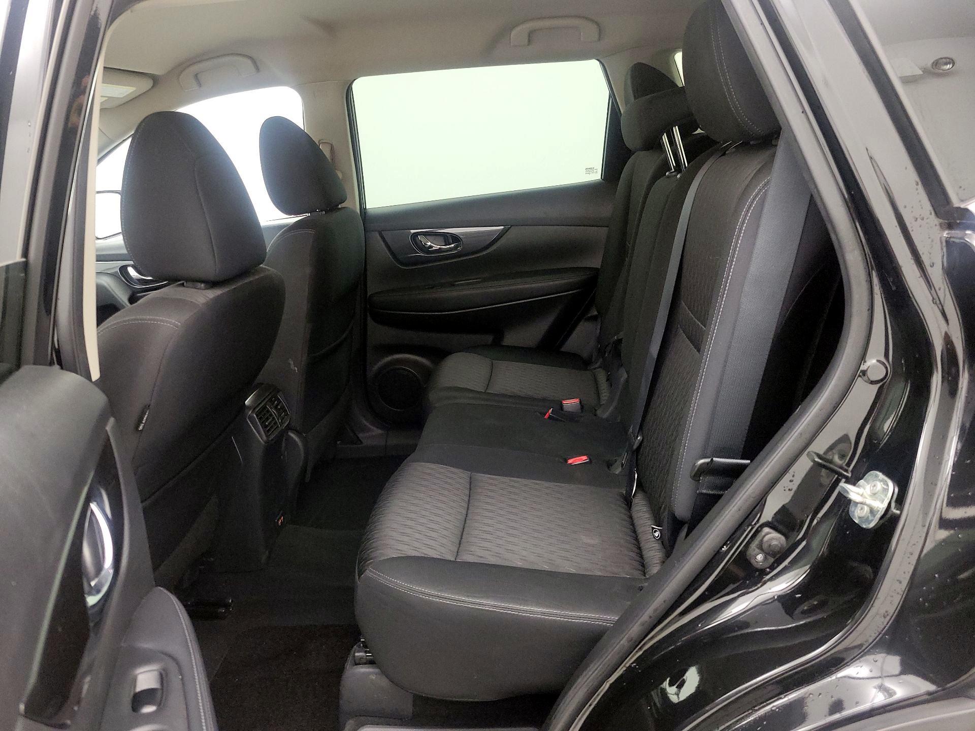 Thumbnail: 2019 Nissan Rogue - 19