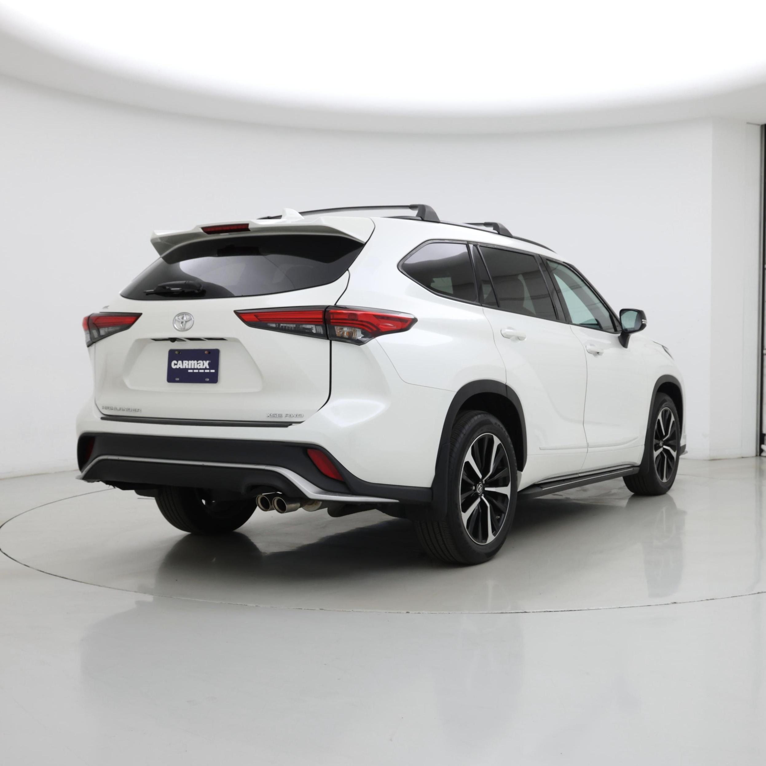 Thumbnail: 2021 Toyota Highlander - 8