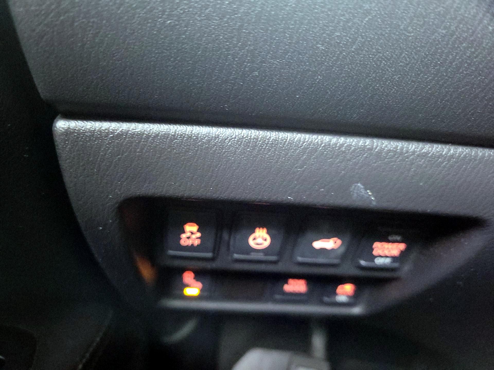 Thumbnail: 2016 Nissan Pathfinder - 13