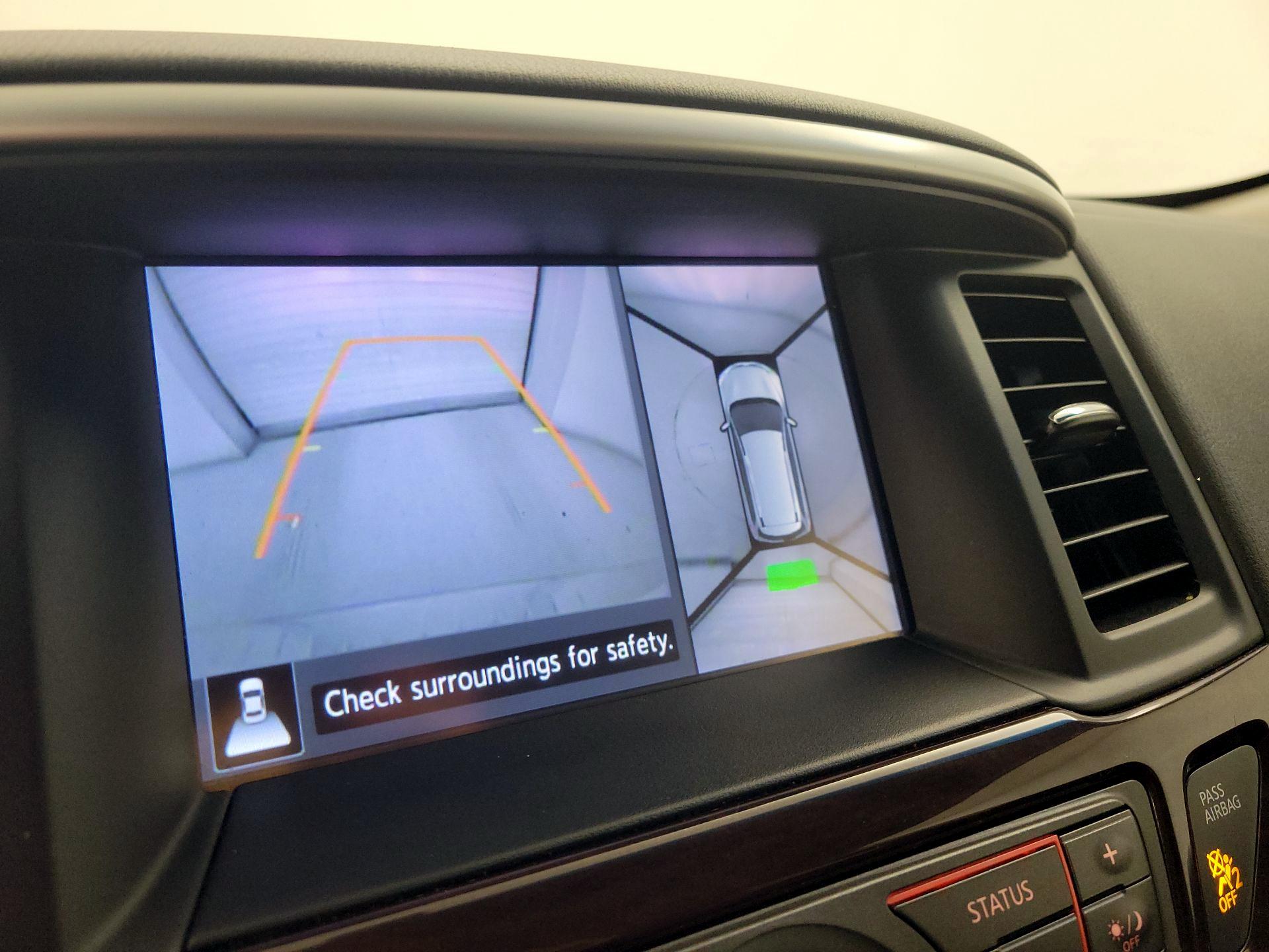 Thumbnail: 2016 Nissan Pathfinder - 15