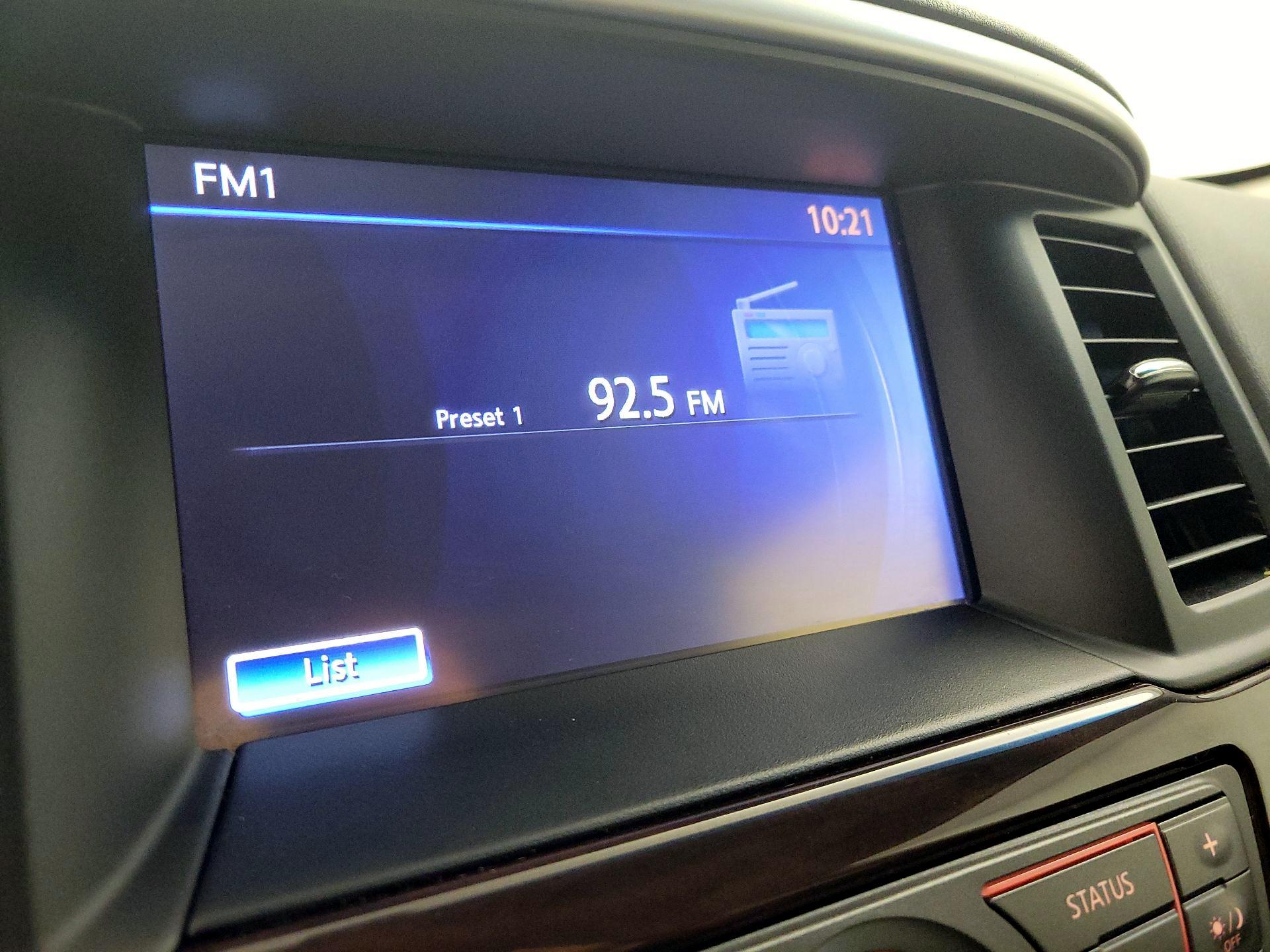 Thumbnail: 2016 Nissan Pathfinder - 16