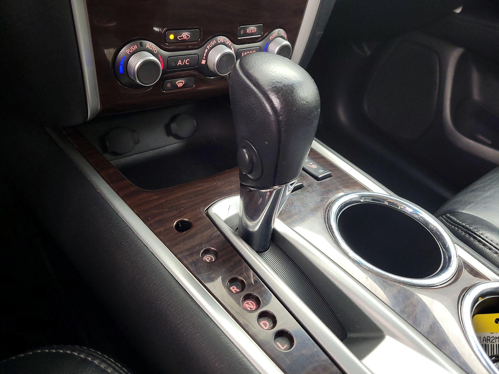 Thumbnail: 2016 Nissan Pathfinder - 18