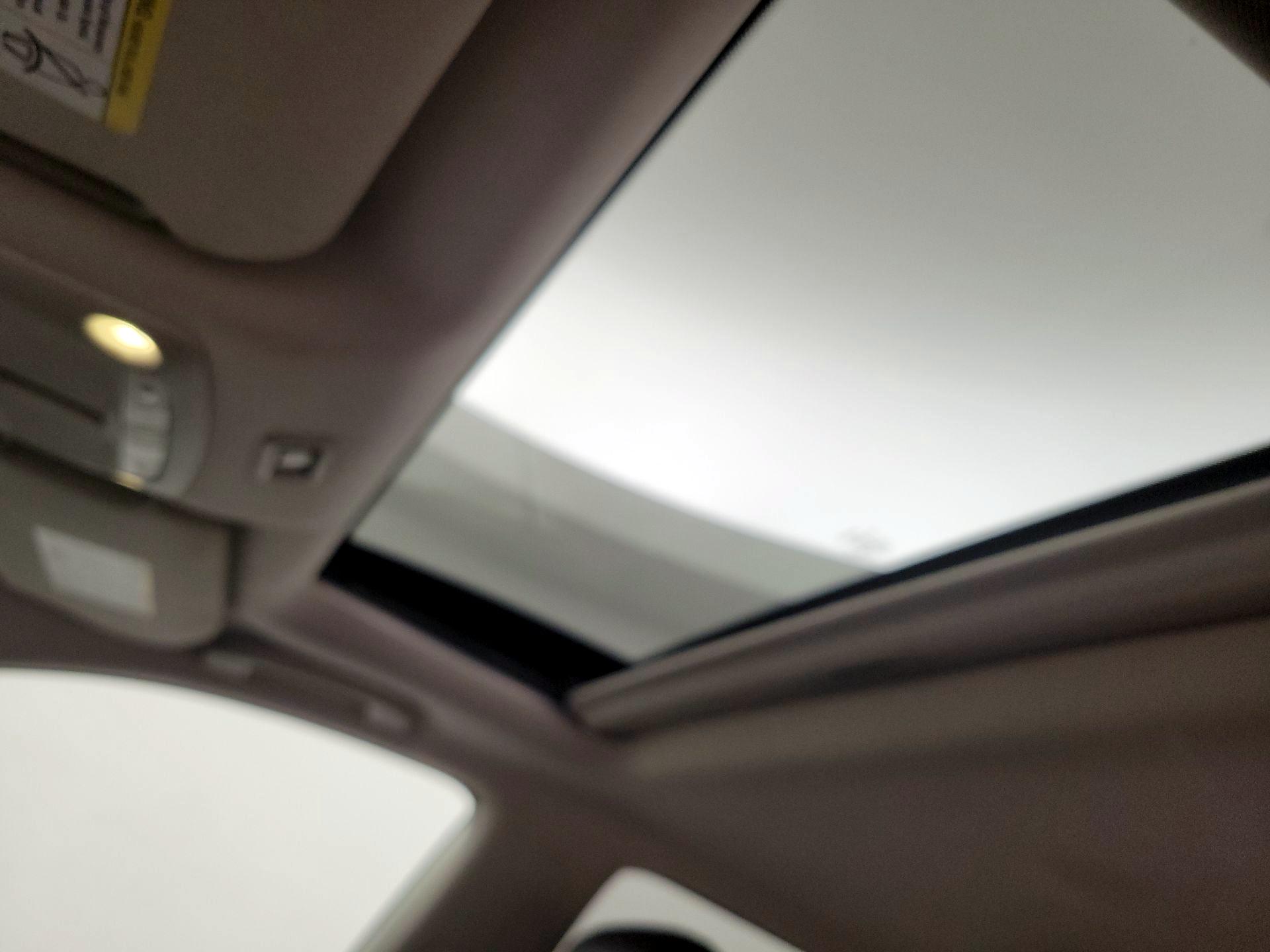 Thumbnail: 2016 Nissan Pathfinder - 20