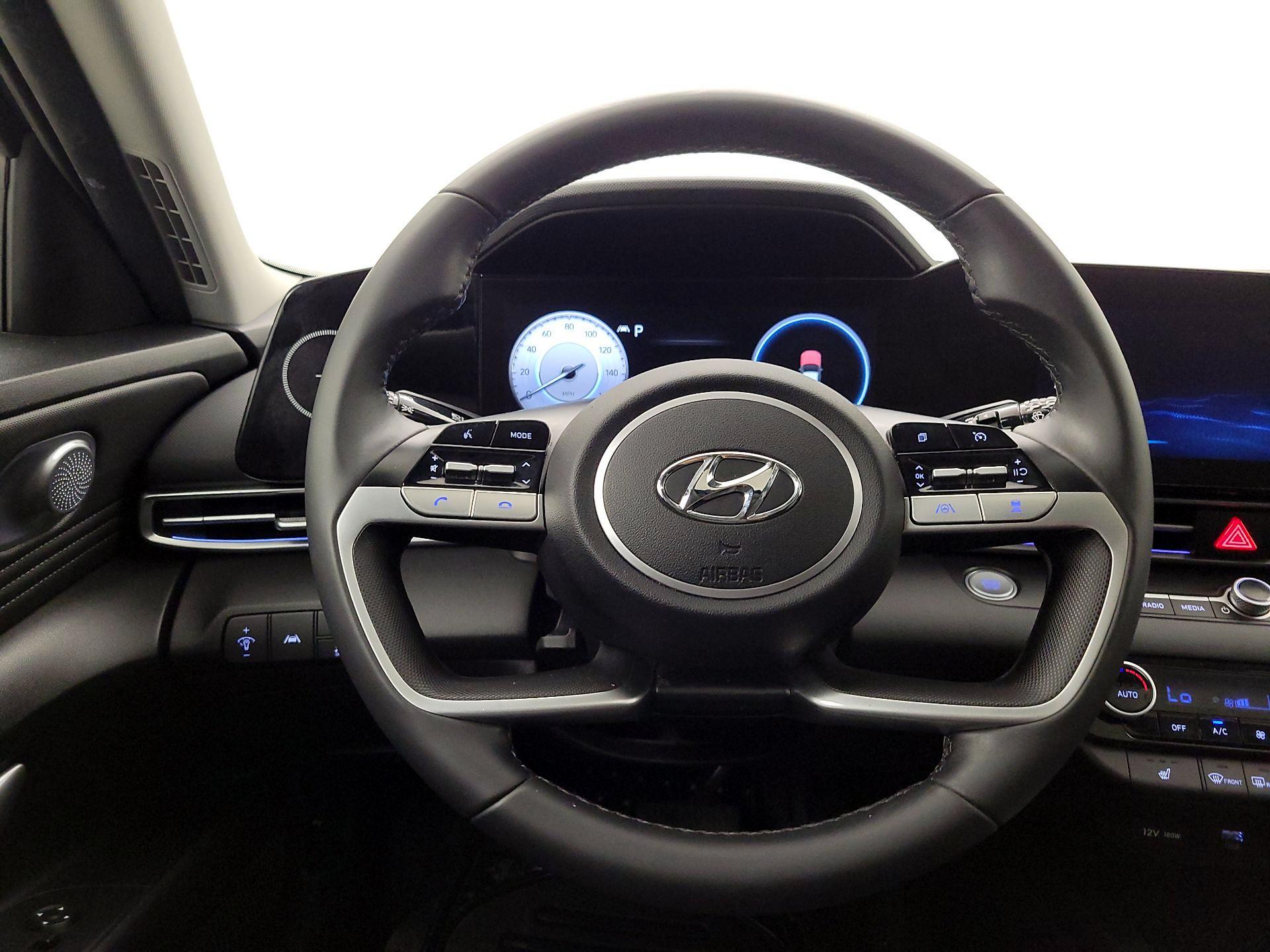 Thumbnail: 2023 Hyundai Elantra - 10