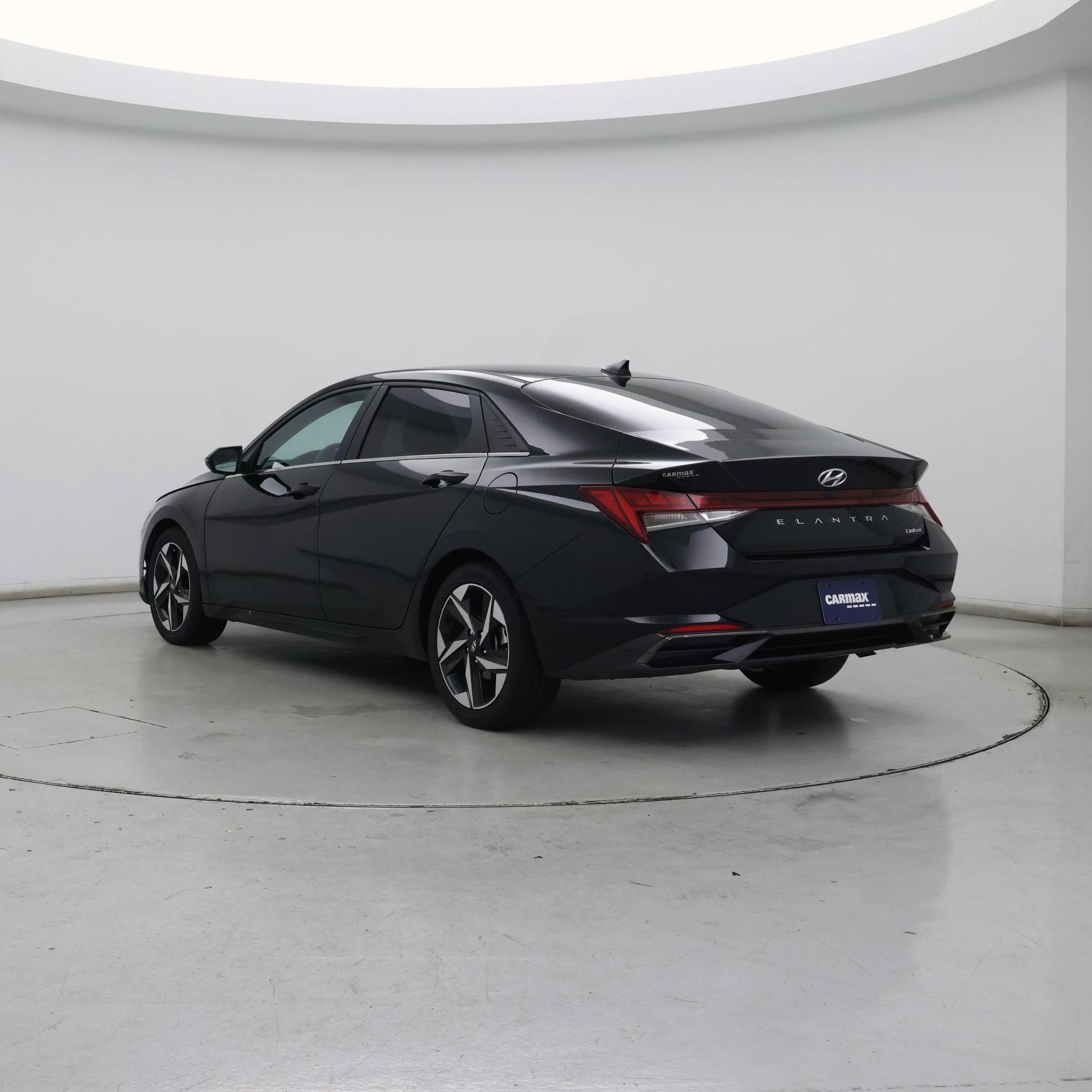 Thumbnail: 2023 Hyundai Elantra - 2