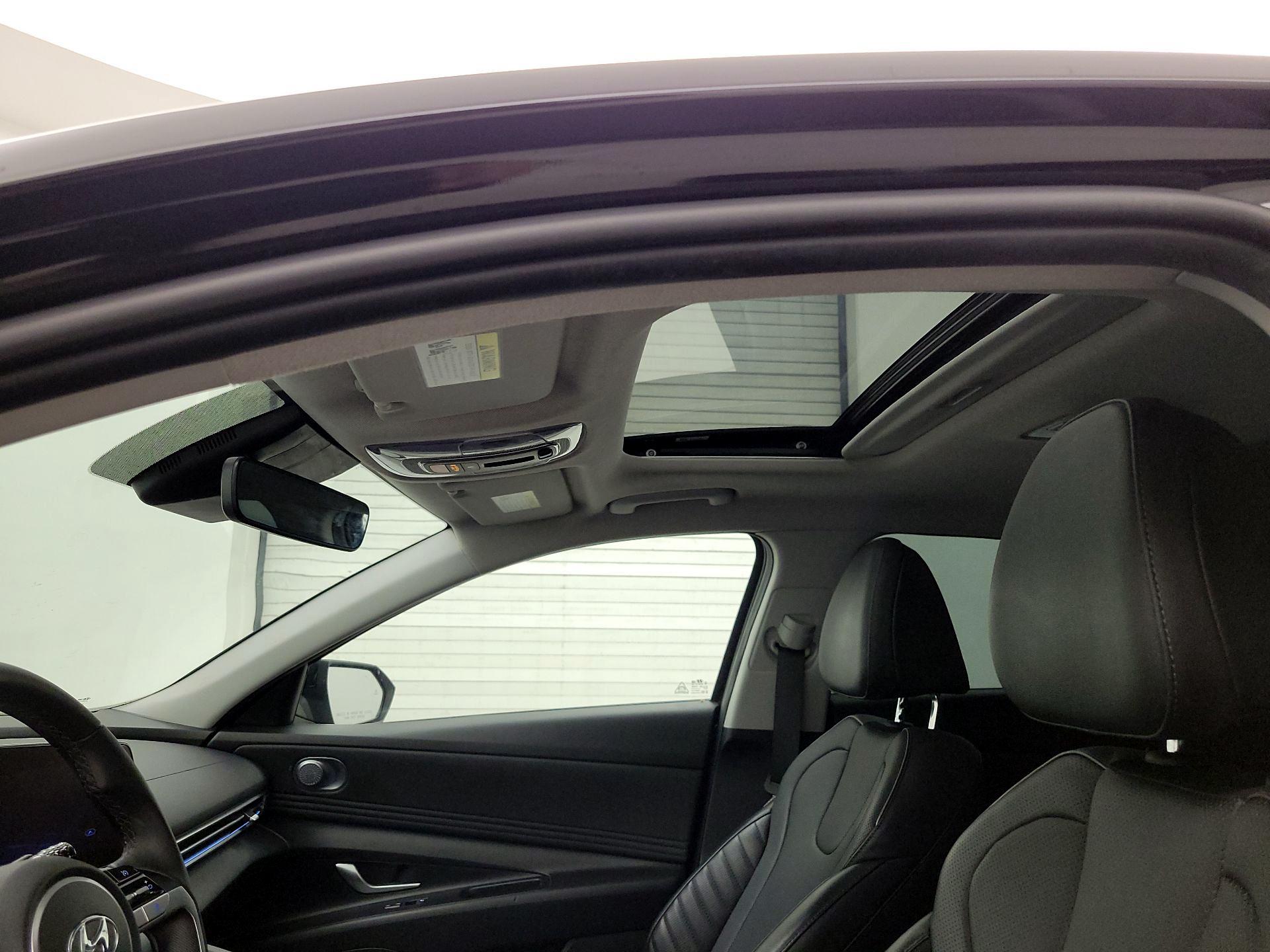 Thumbnail: 2023 Hyundai Elantra - 20