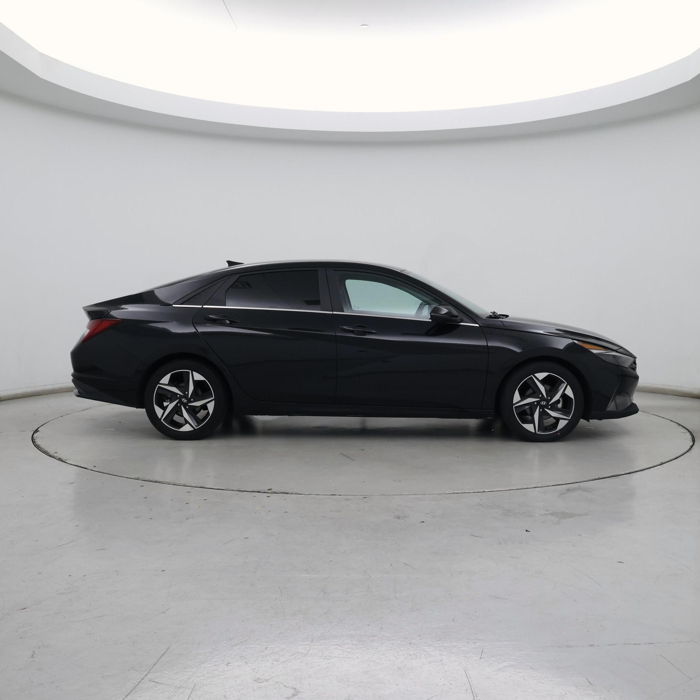 Thumbnail: 2023 Hyundai Elantra - 7