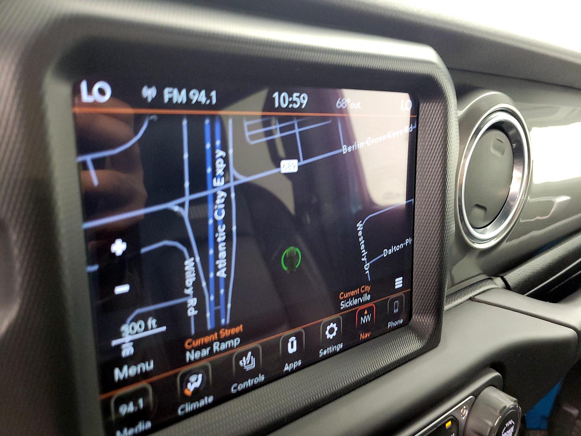 Thumbnail: 2019 Jeep Wrangler - 14