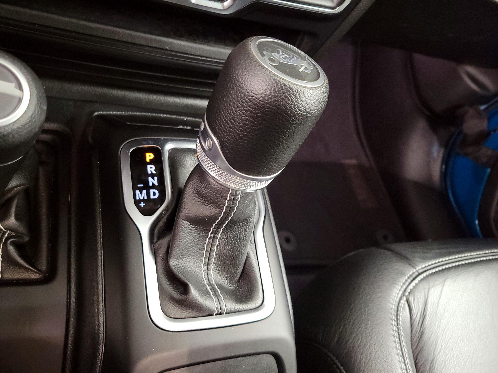 Thumbnail: 2019 Jeep Wrangler - 18
