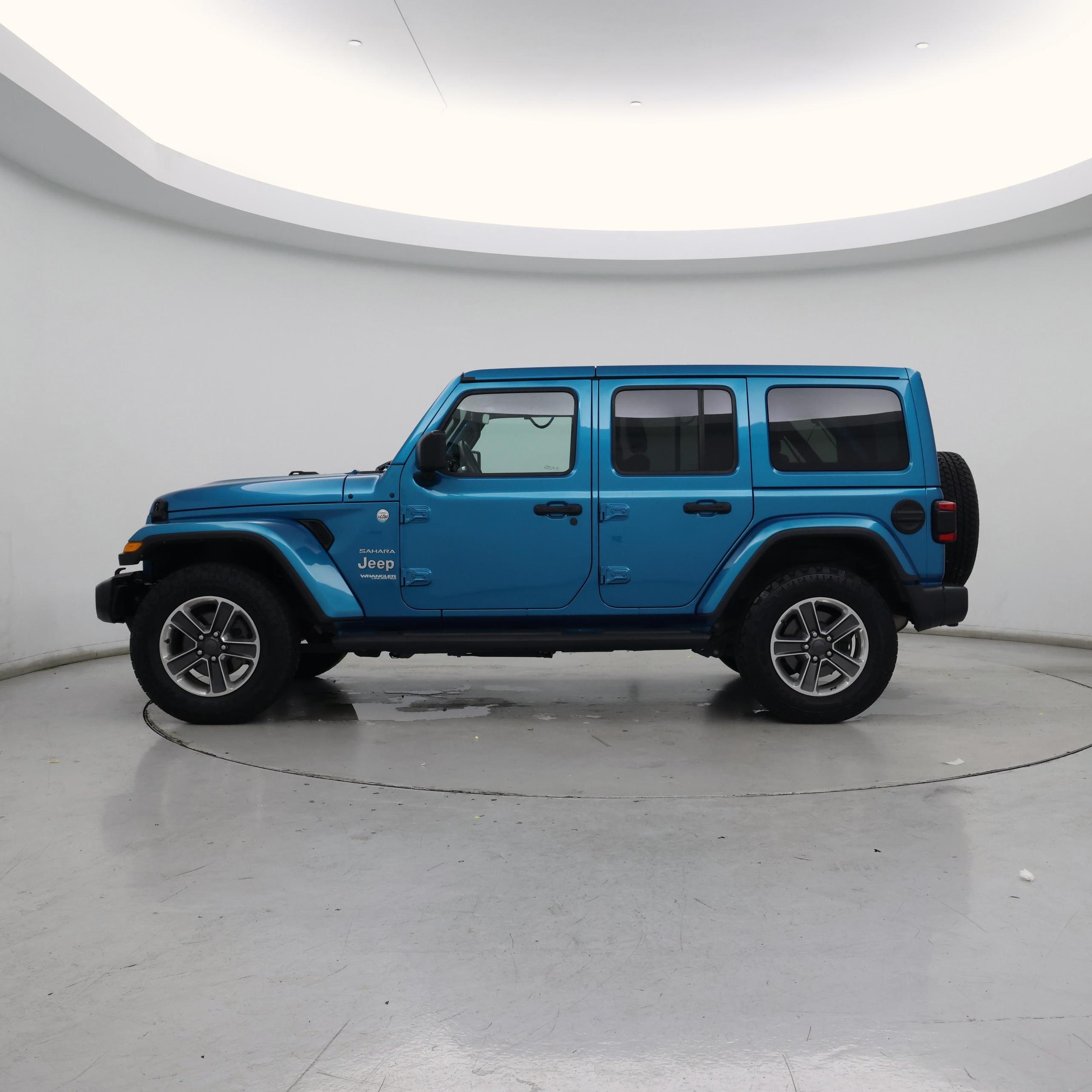 Thumbnail: 2019 Jeep Wrangler - 3