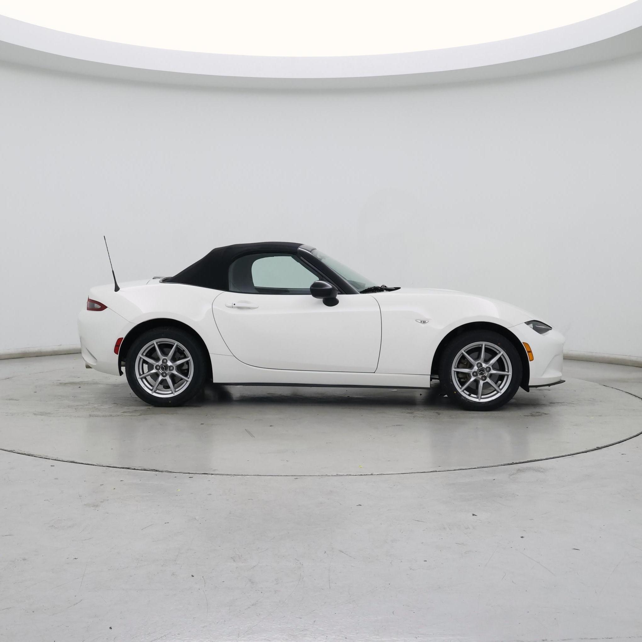 Thumbnail: 2016 Mazda MX-5 Miata - 7