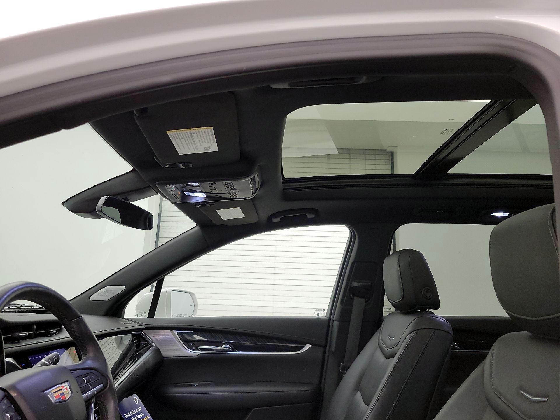 Thumbnail: 2020 Cadillac XT6 - 19