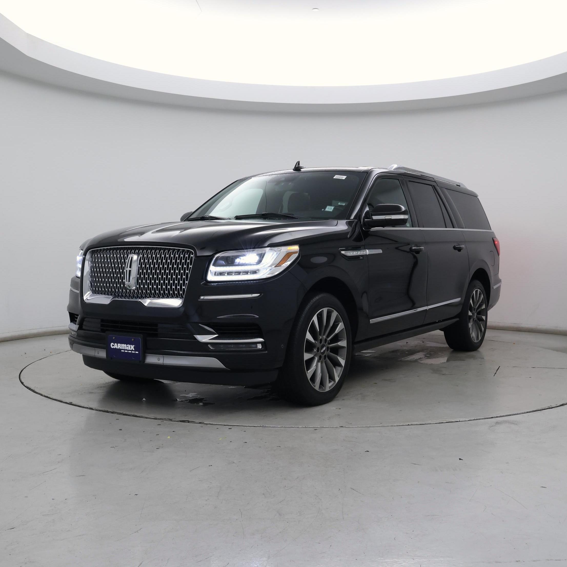 Thumbnail: 2021 Lincoln Navigator L - 4