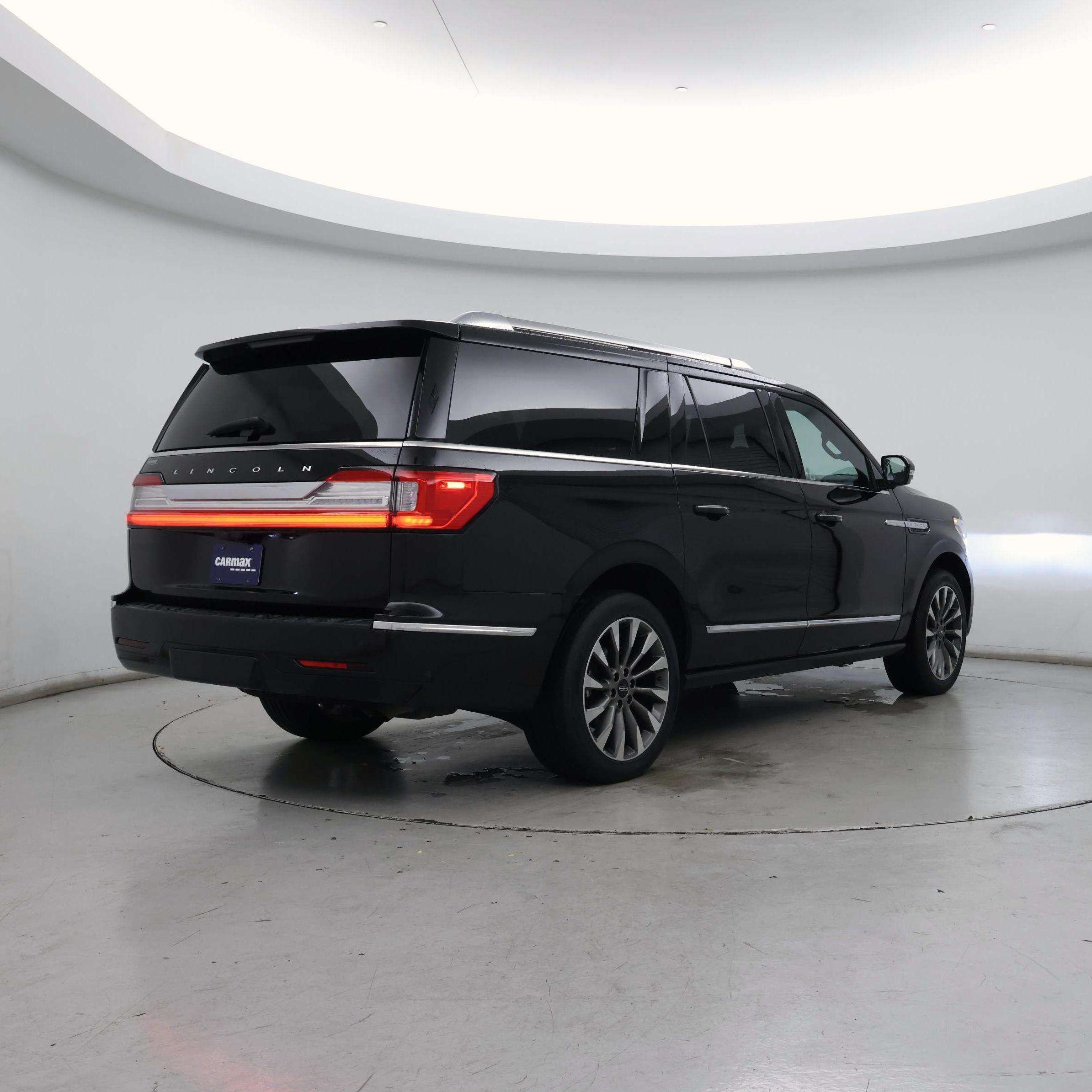 Thumbnail: 2021 Lincoln Navigator L - 8