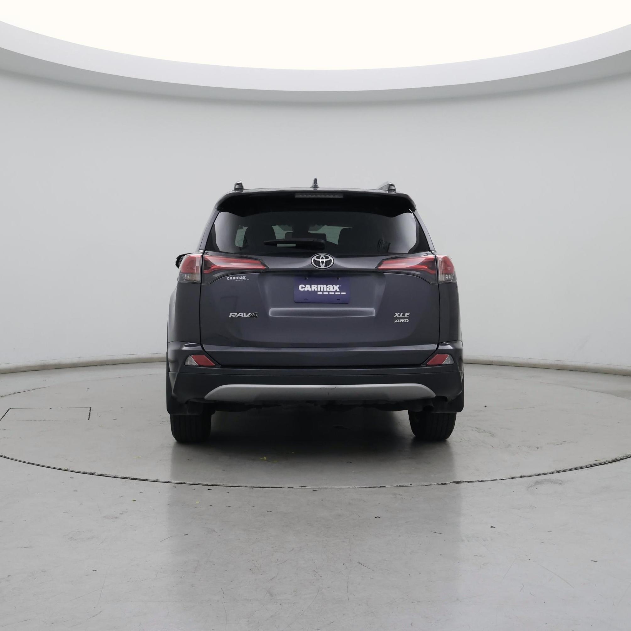 Thumbnail: 2018 Toyota RAV4 - 6