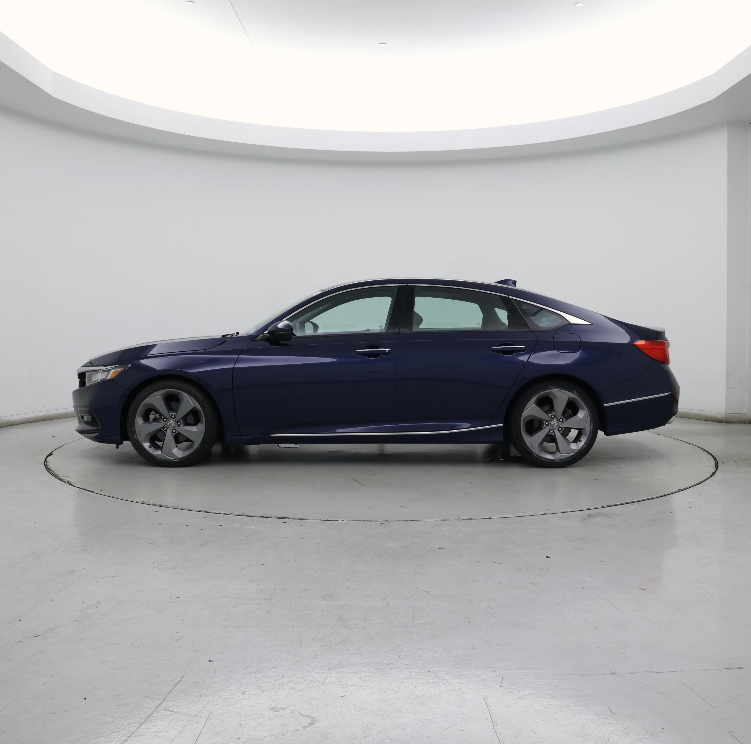 Thumbnail: 2018 Honda Accord - 3