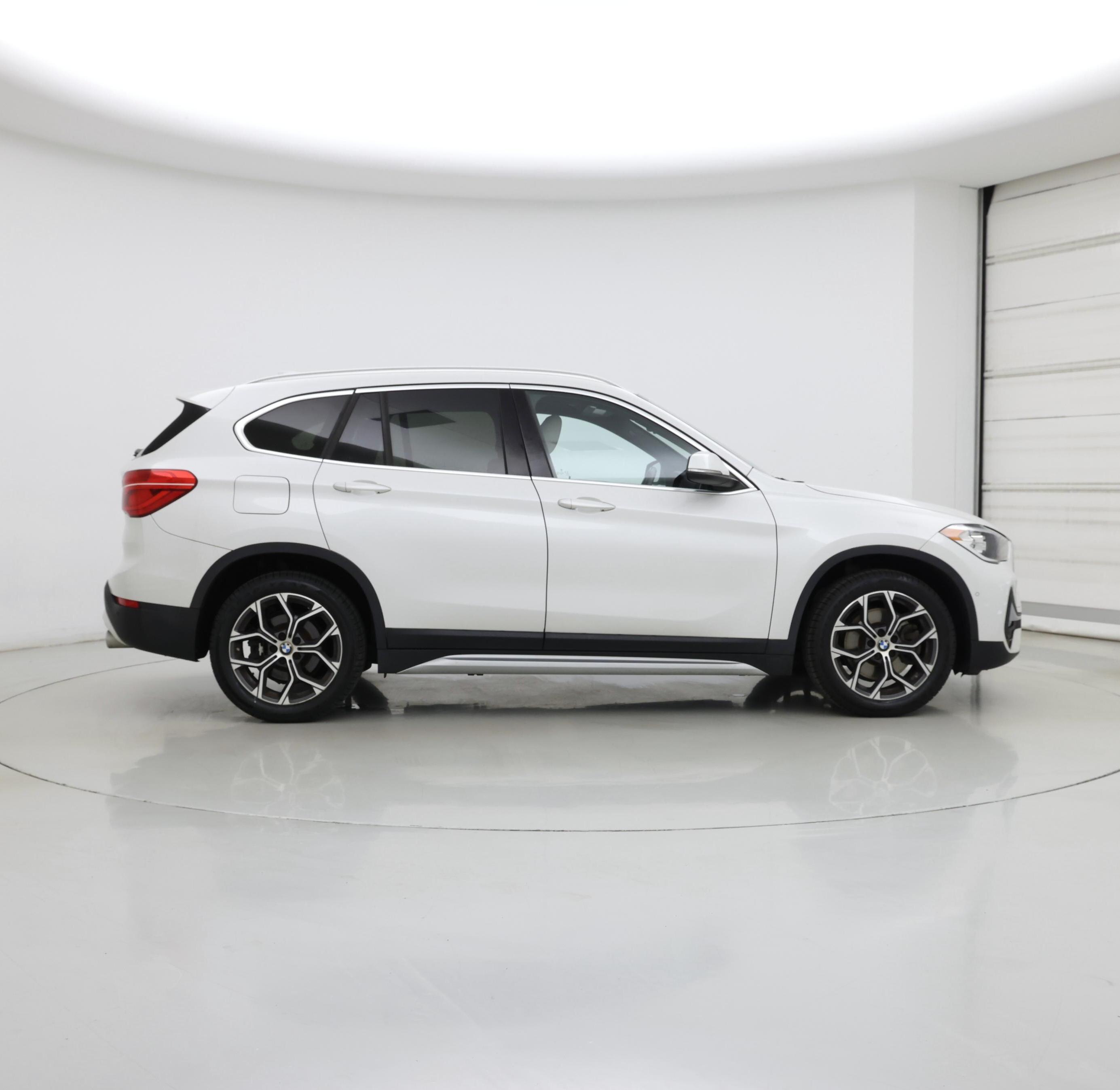 Thumbnail: 2020 BMW X1 - 7