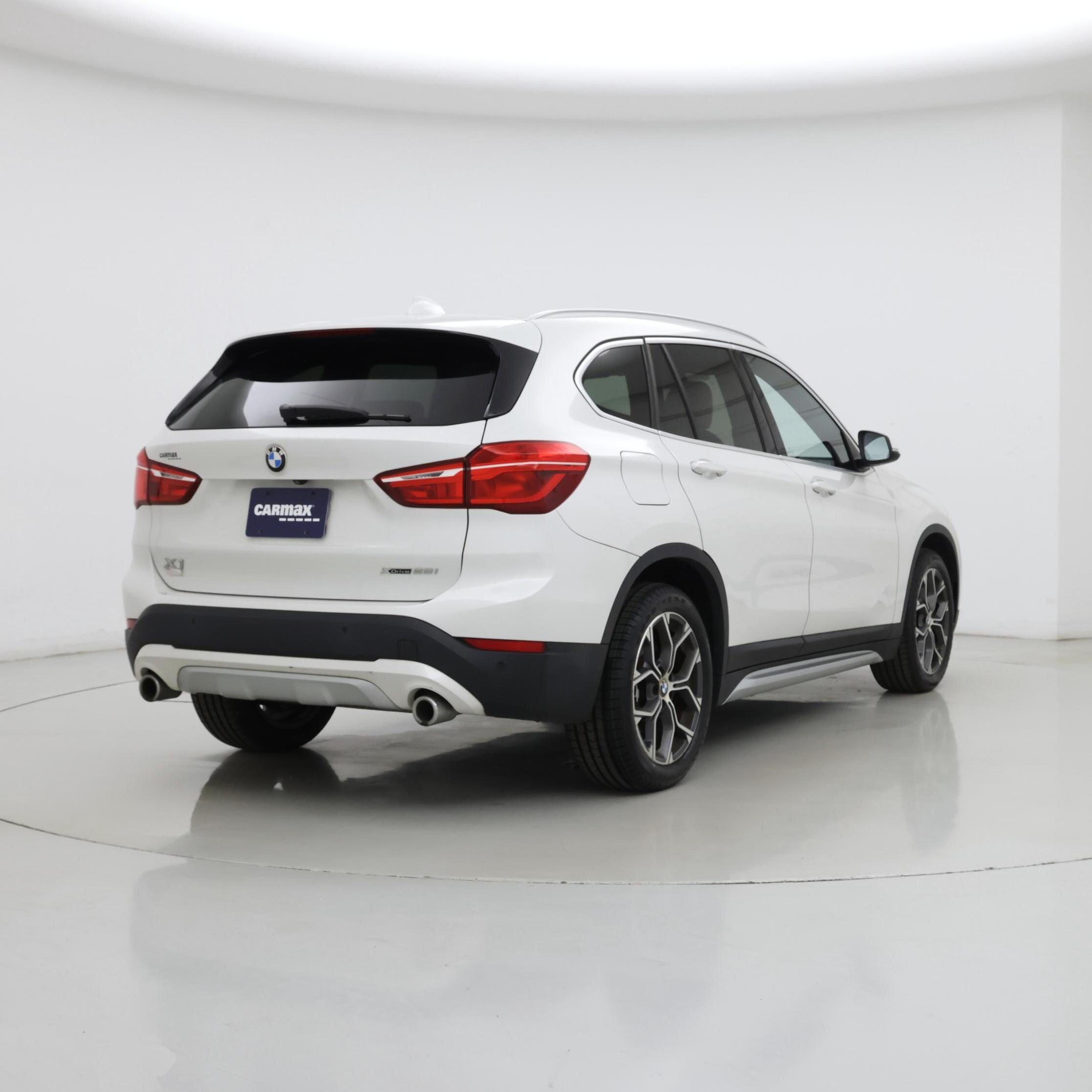 Thumbnail: 2020 BMW X1 - 8