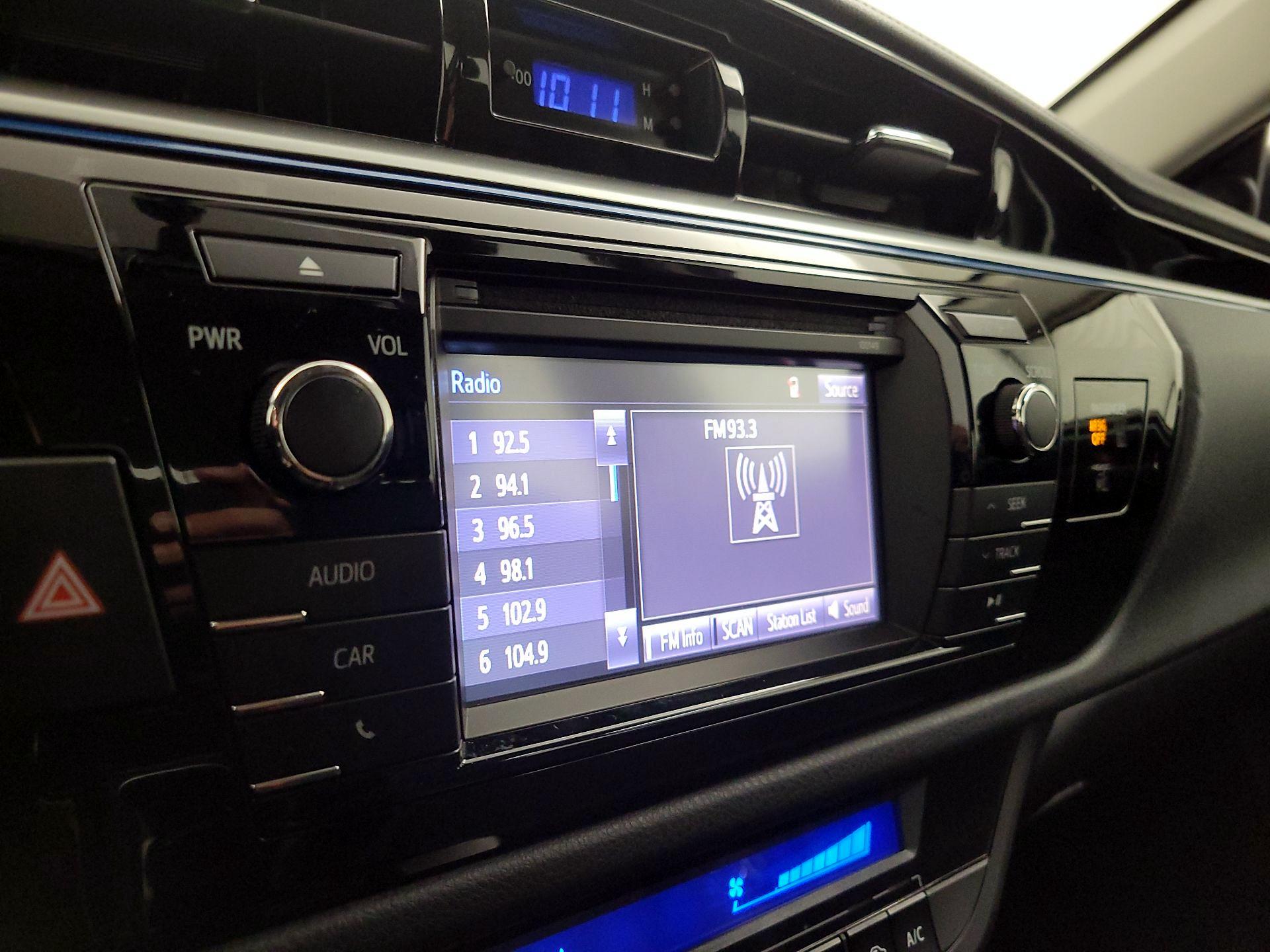Thumbnail: 2014 Toyota Corolla - 15