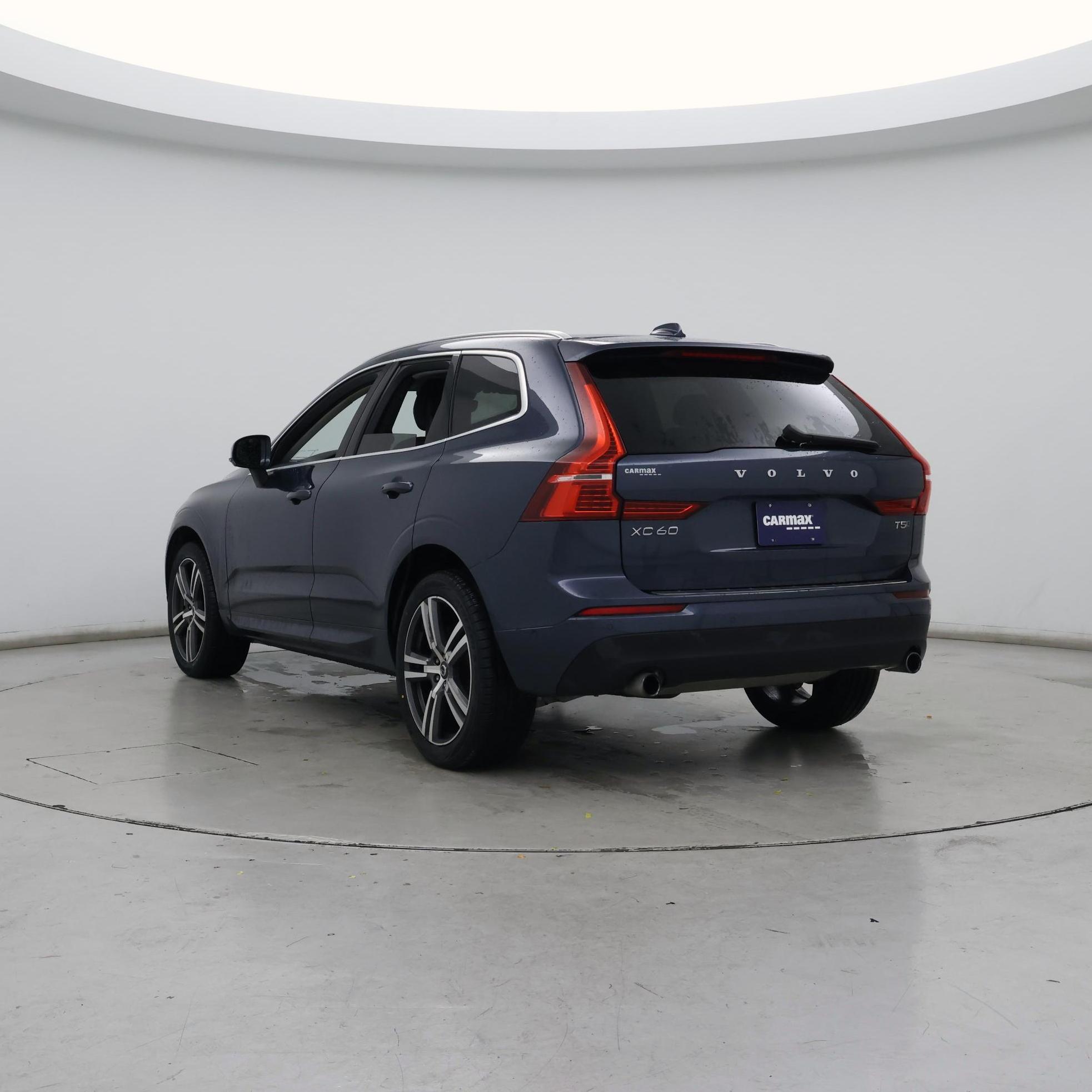 Thumbnail: 2018 Volvo XC60 - 2