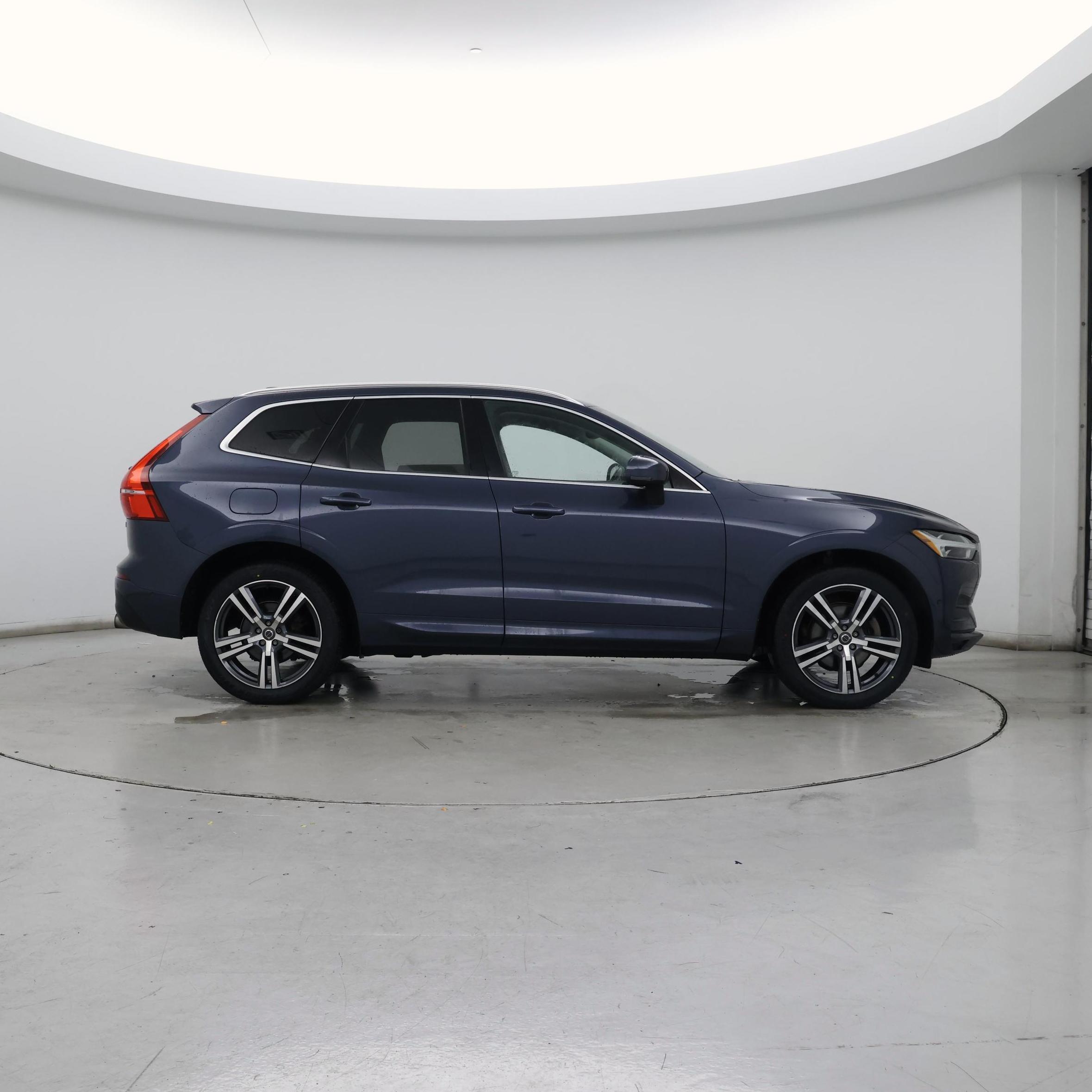 Thumbnail: 2018 Volvo XC60 - 7