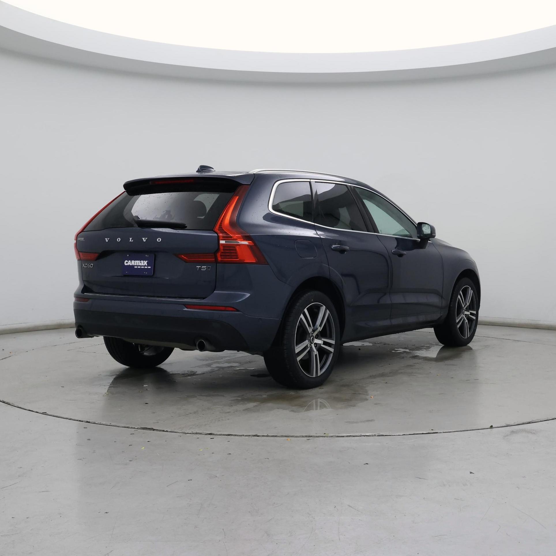 Thumbnail: 2018 Volvo XC60 - 8