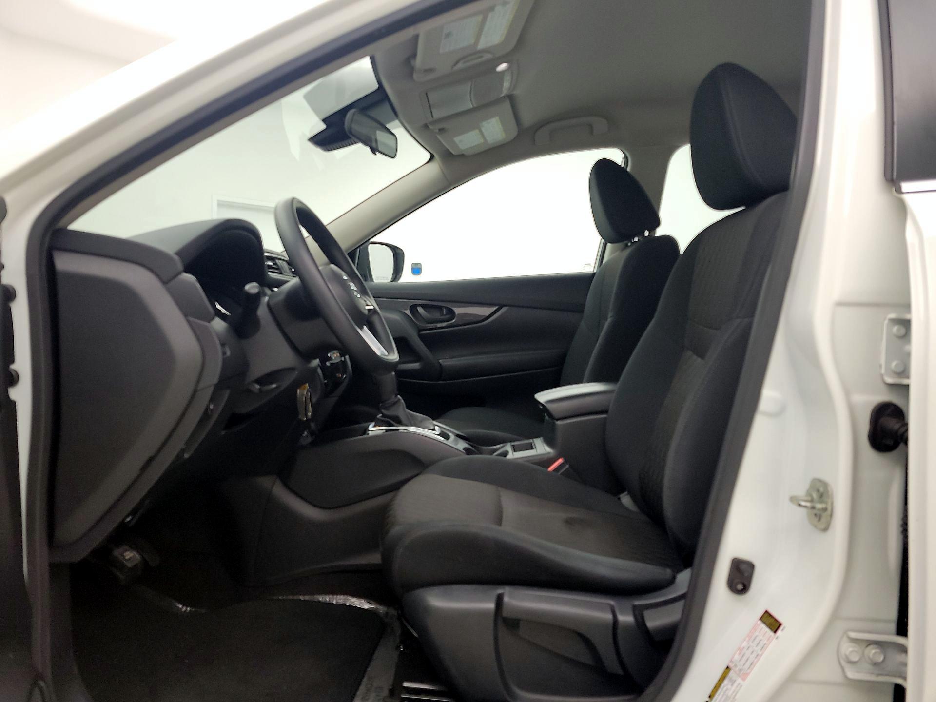 Thumbnail: 2020 Nissan Rogue - 11
