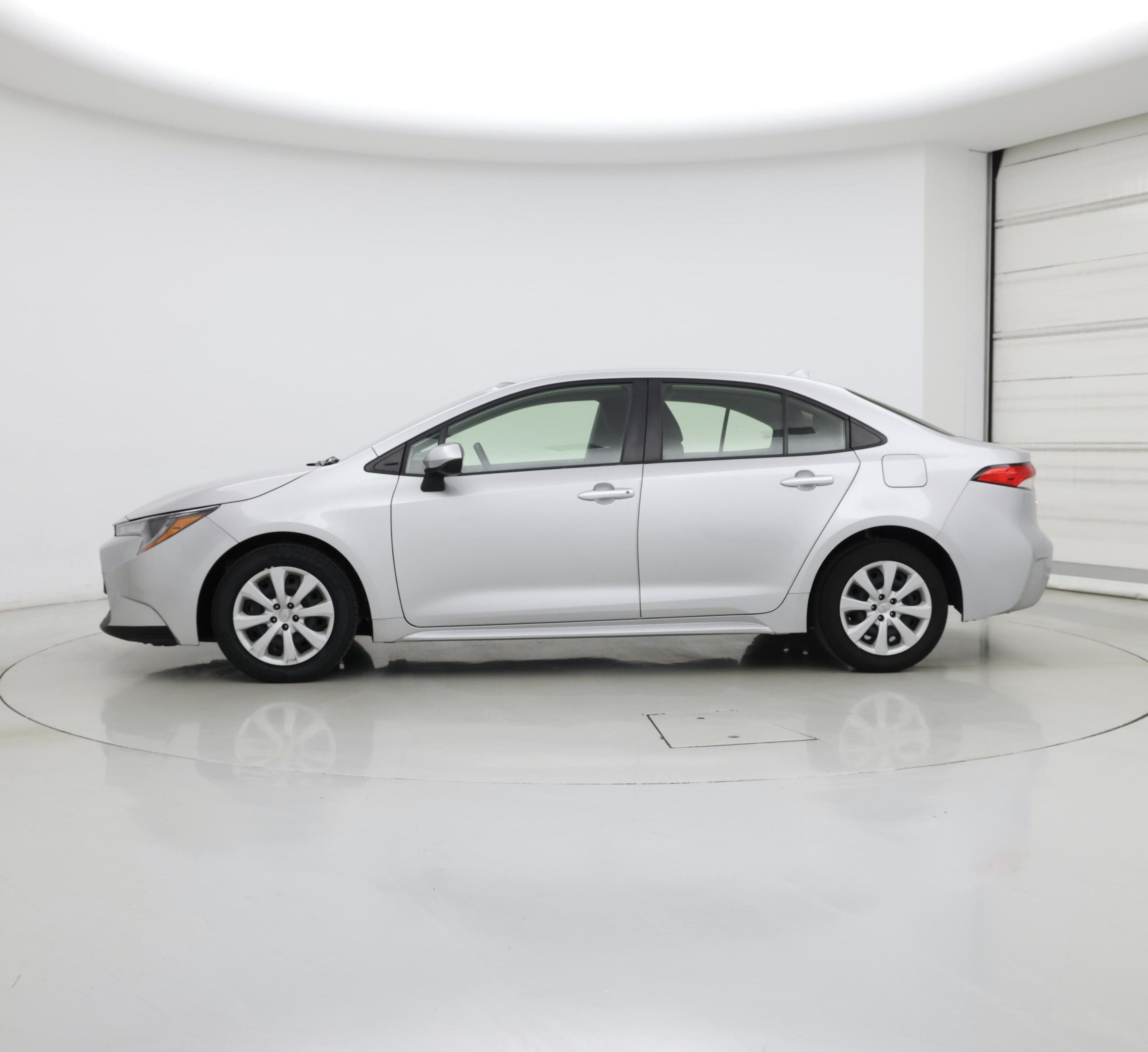 Thumbnail: 2022 Toyota Corolla - 3