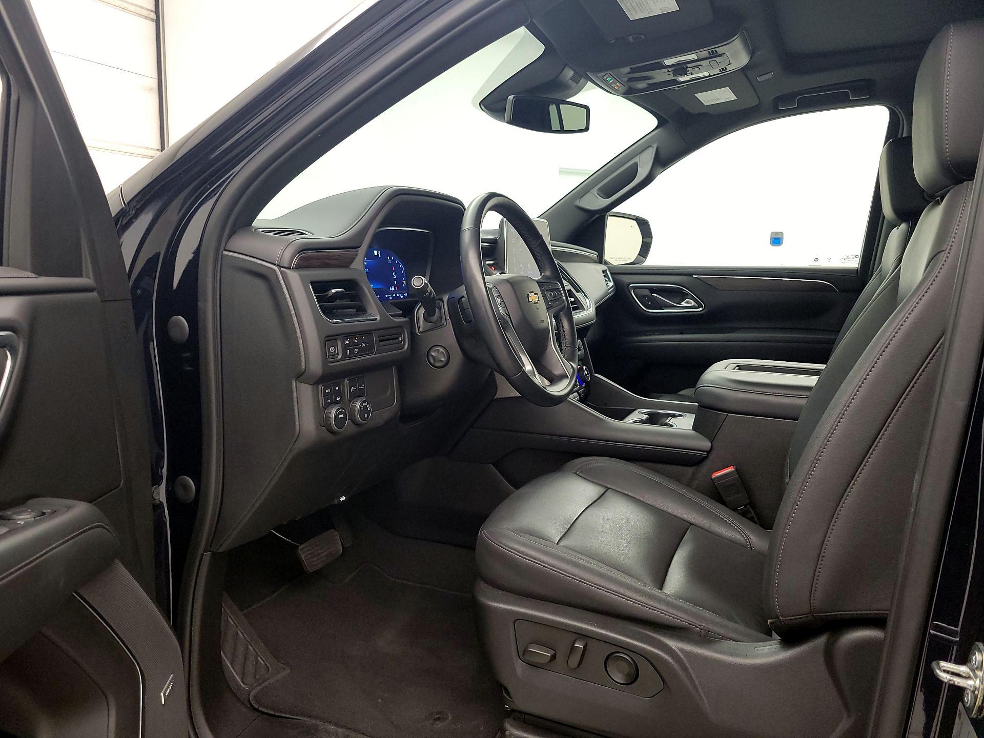 Thumbnail: 2023 Chevrolet Suburban - 11