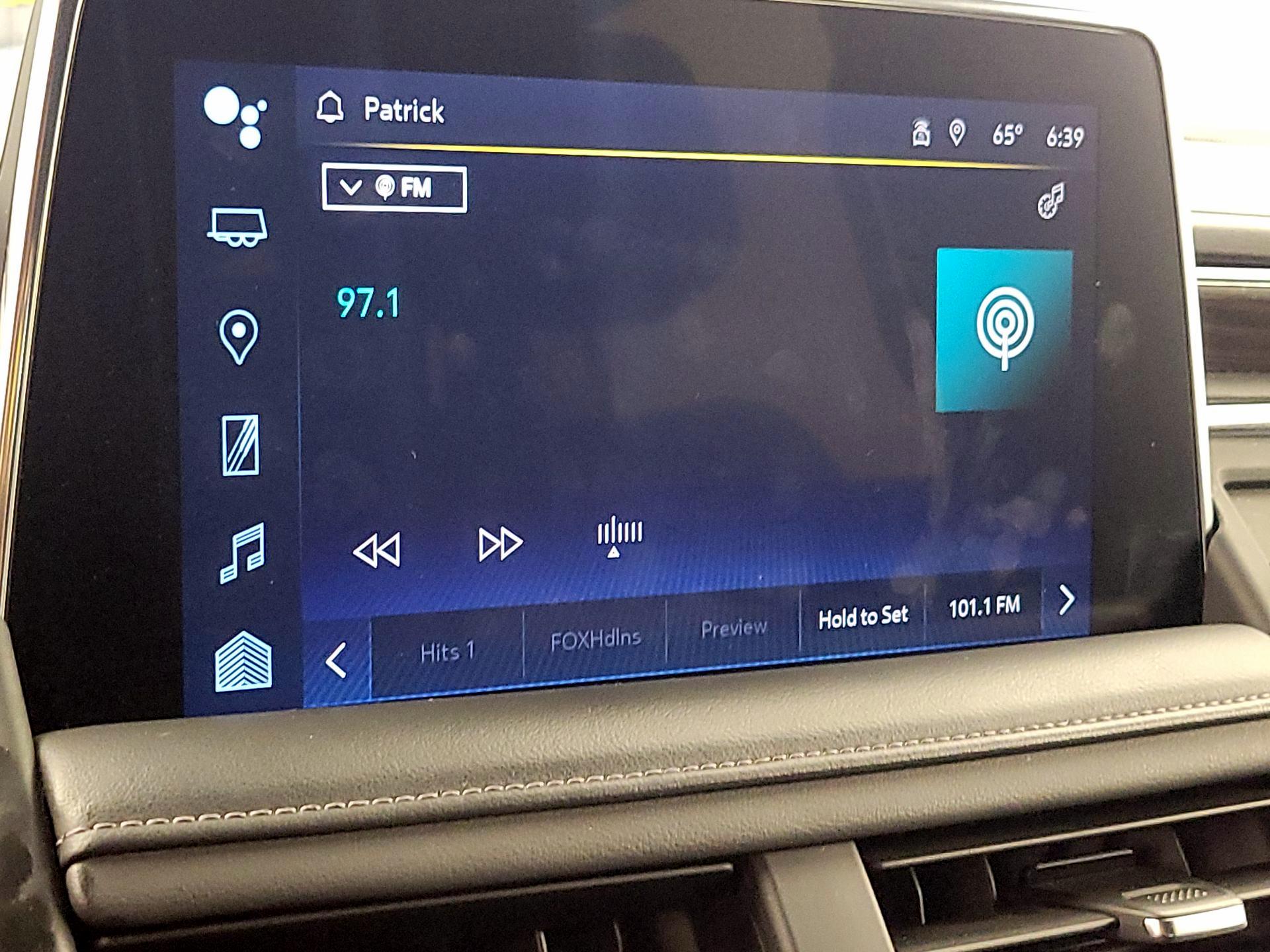 Thumbnail: 2023 Chevrolet Suburban - 15