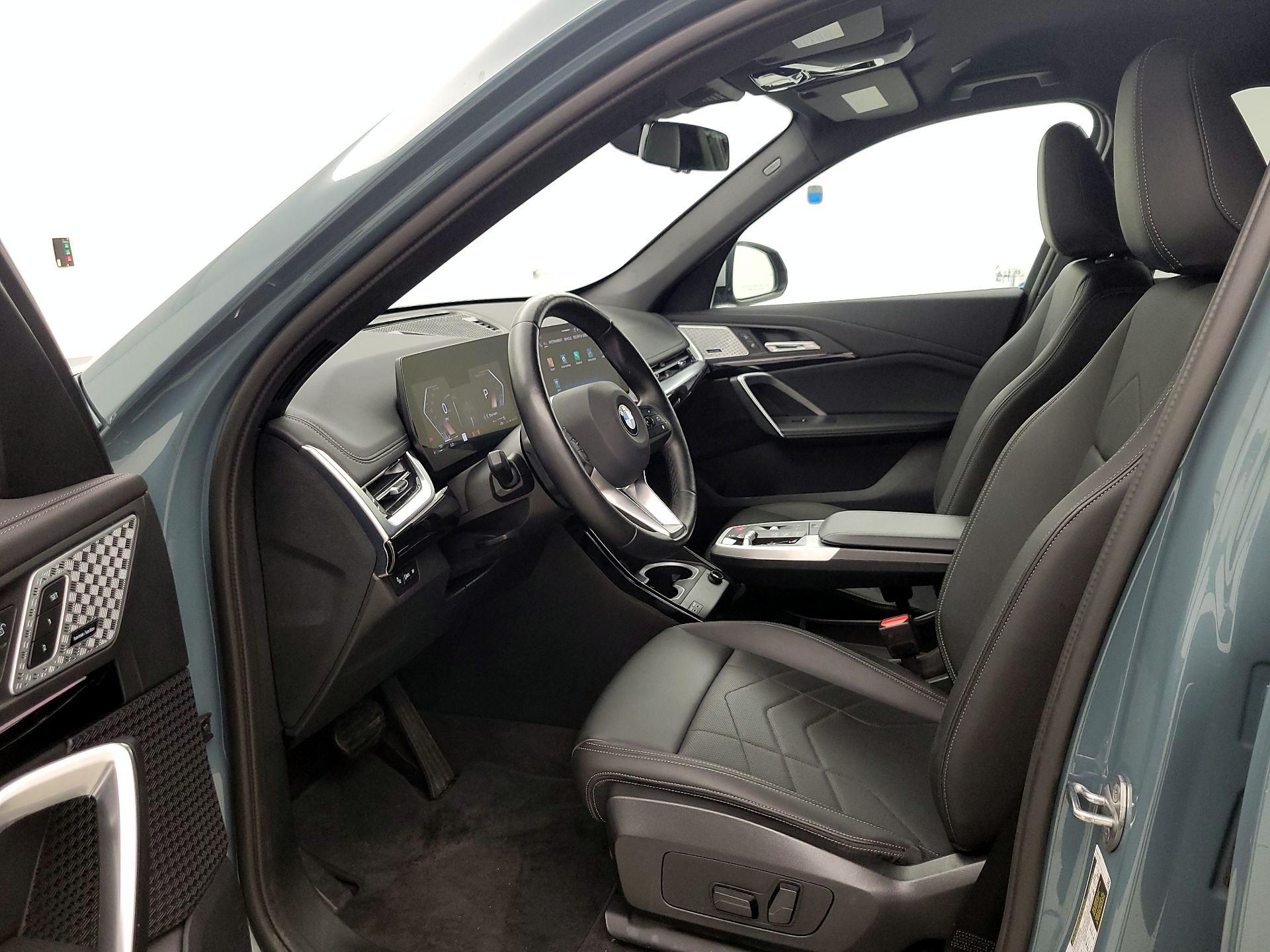 Thumbnail: 2024 BMW X1 - 11