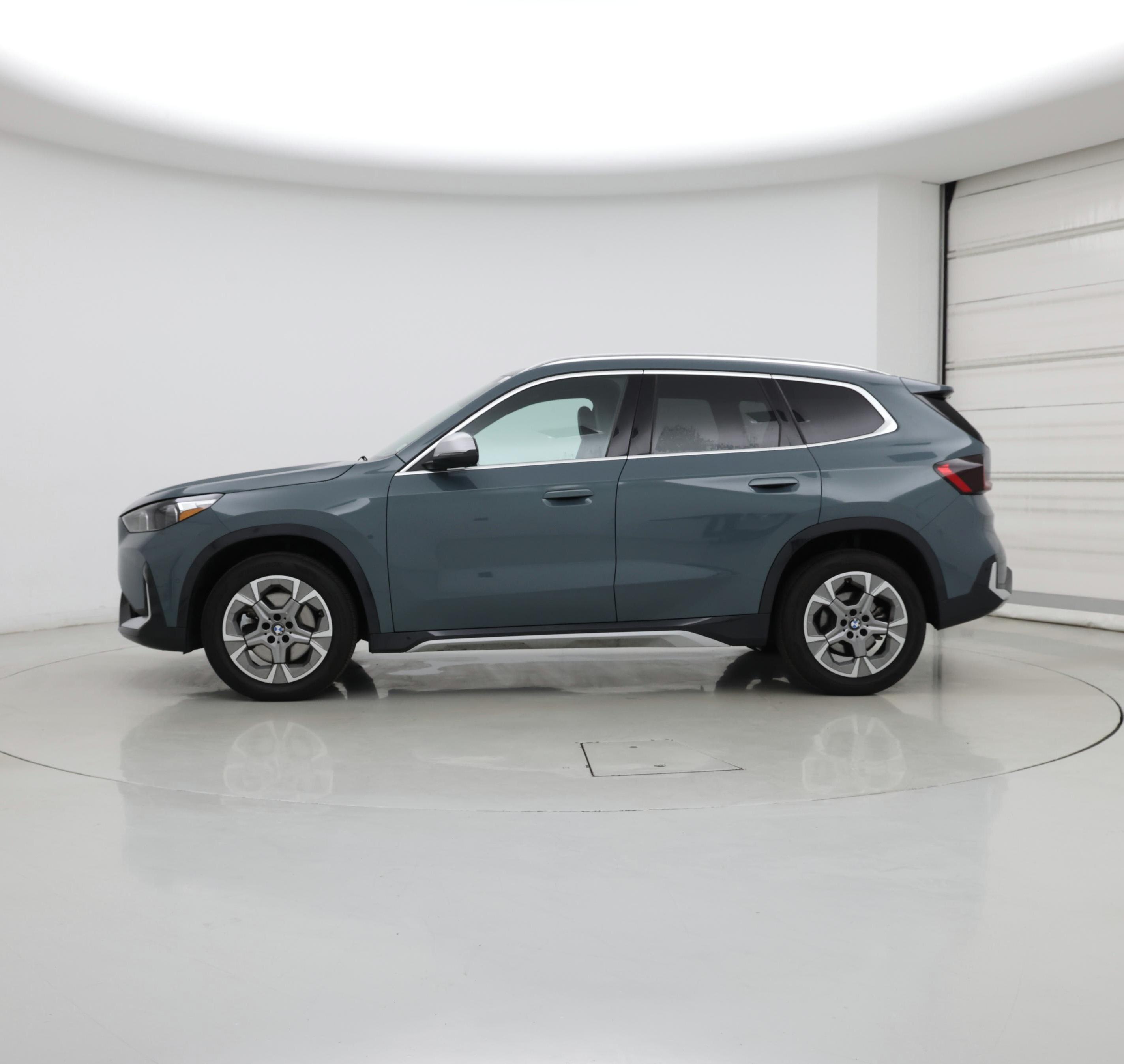 Thumbnail: 2024 BMW X1 - 3