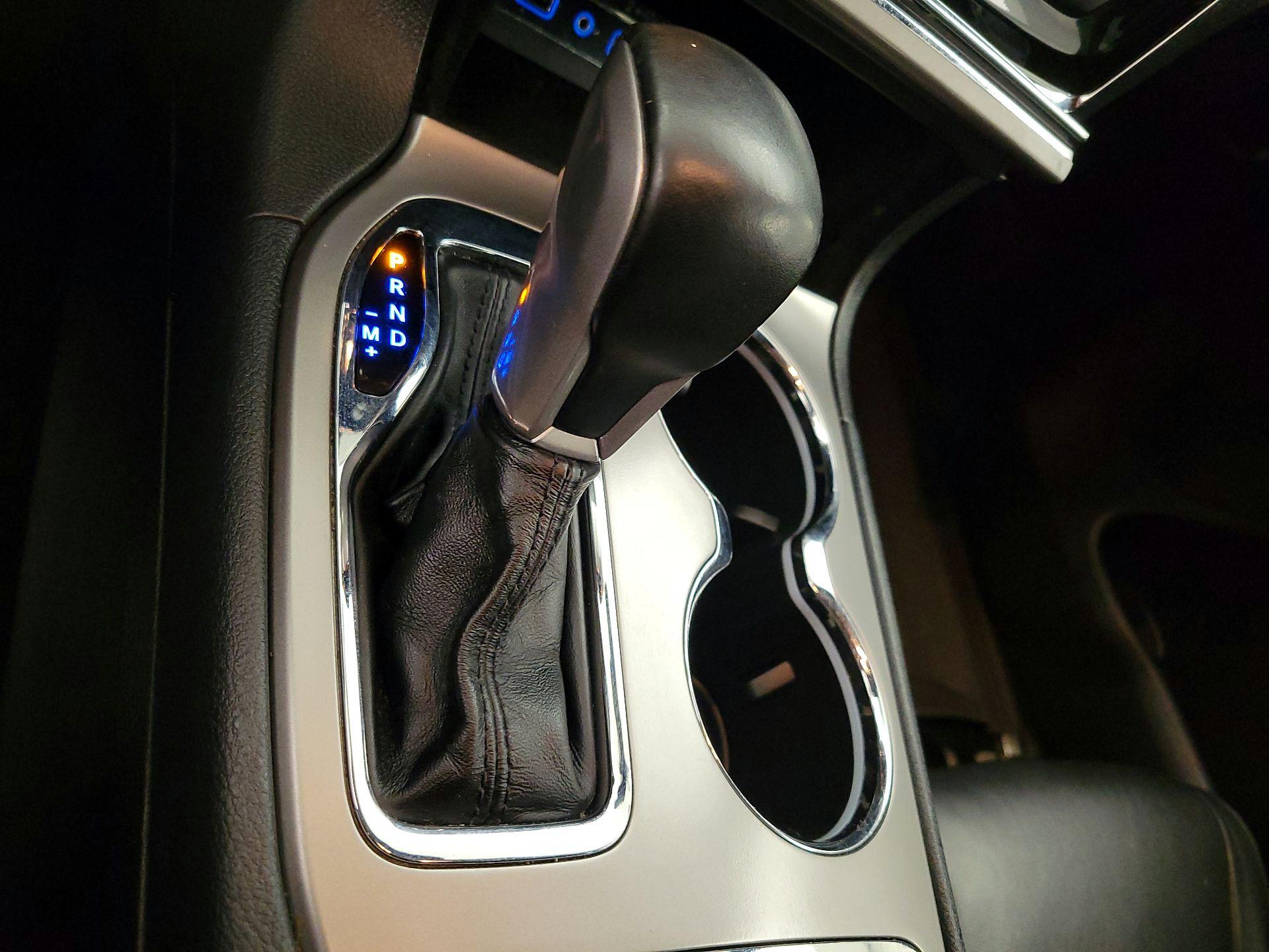 Thumbnail: 2020 Jeep Grand Cherokee - 18