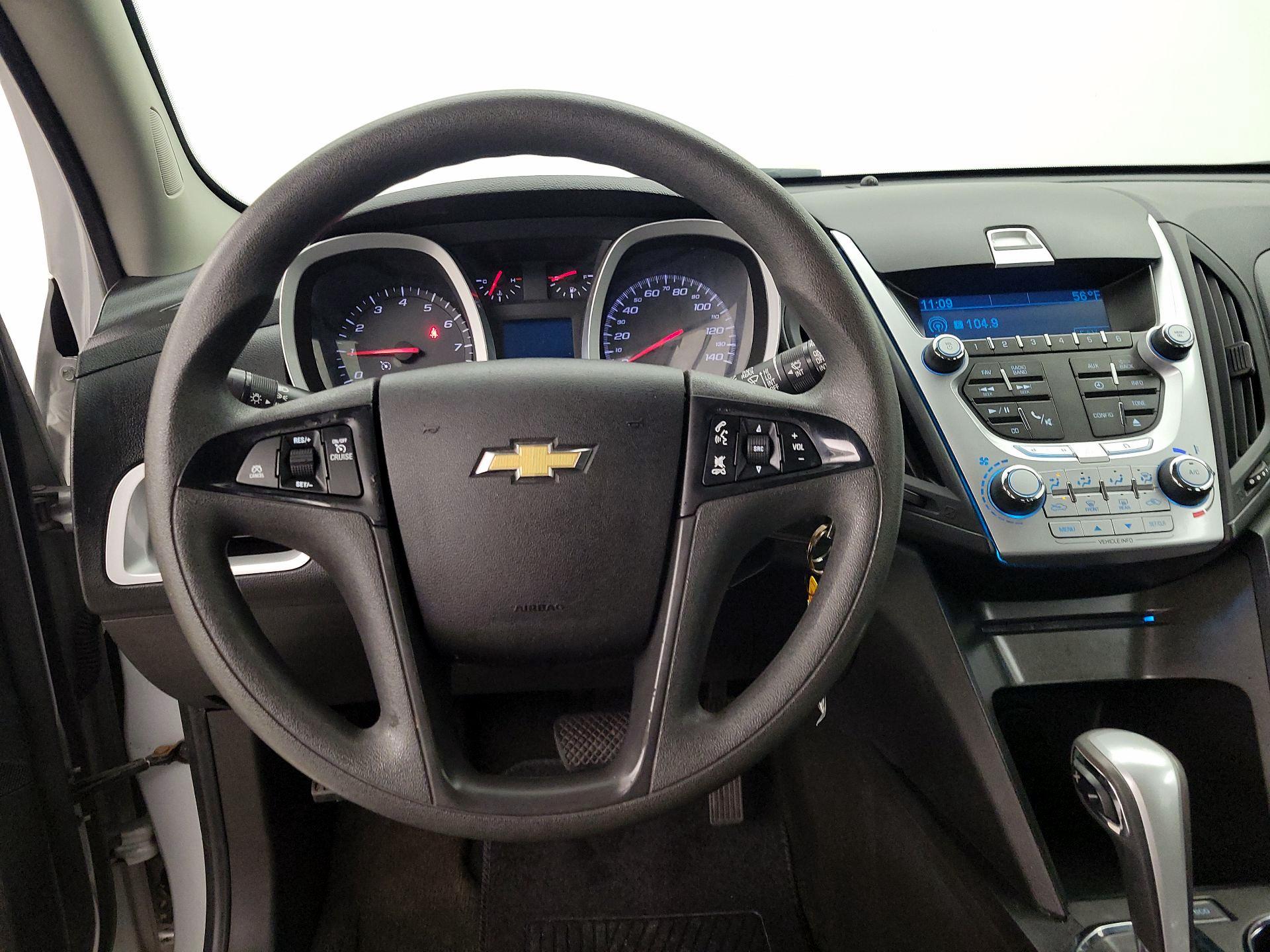 Thumbnail: 2015 Chevrolet Equinox - 10