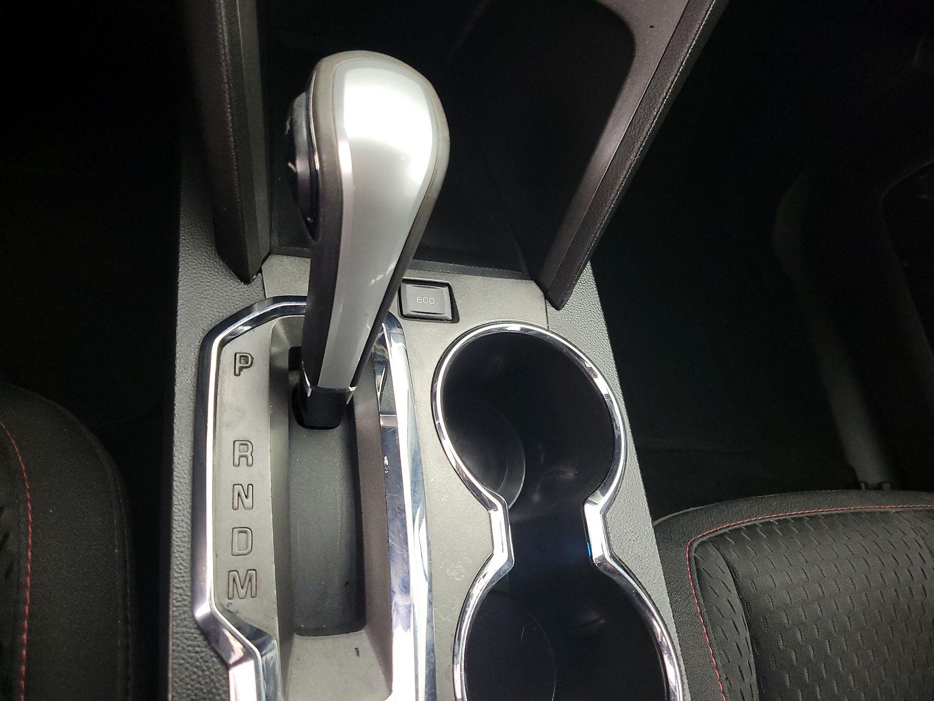 Thumbnail: 2015 Chevrolet Equinox - 15