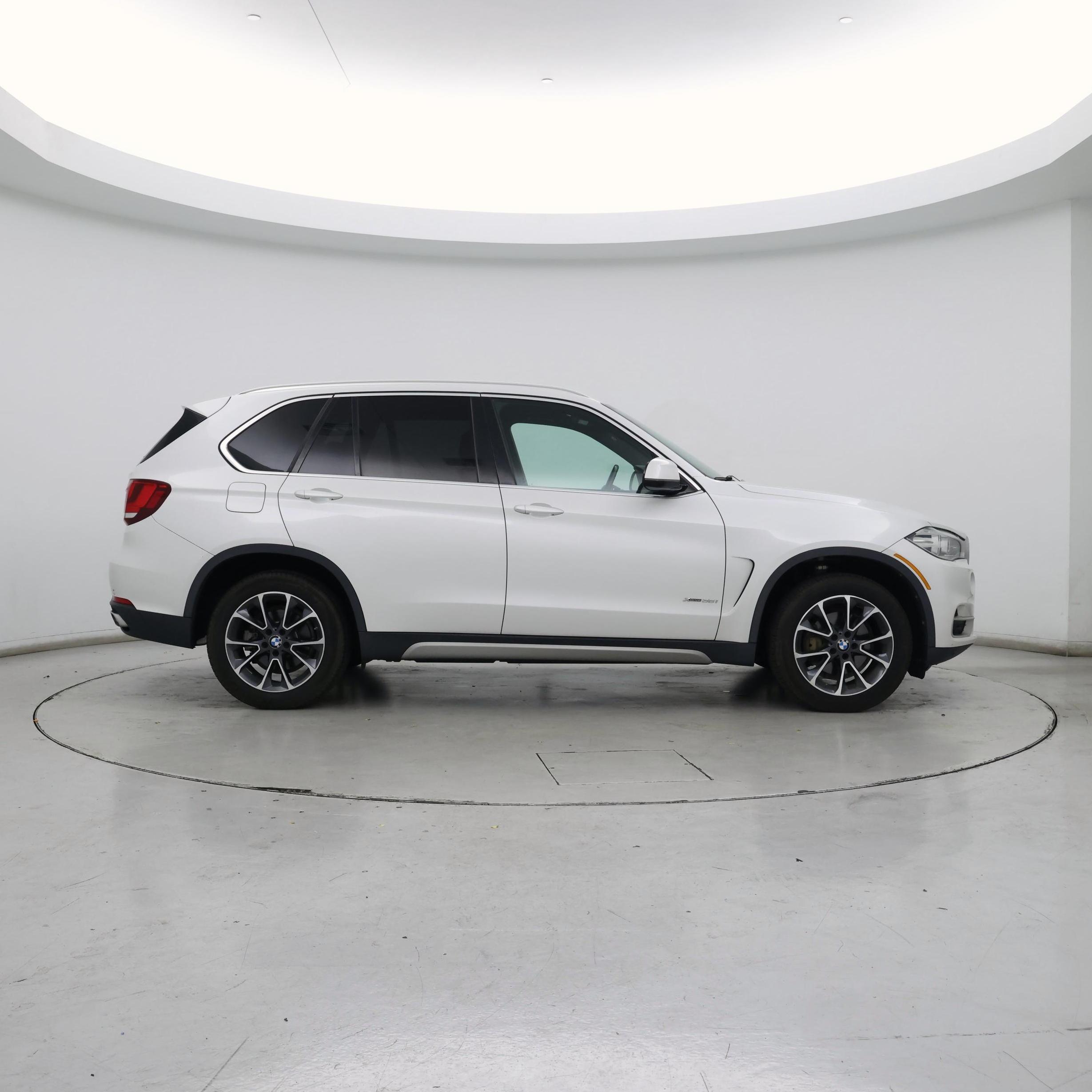 Thumbnail: 2018 BMW X5 - 7