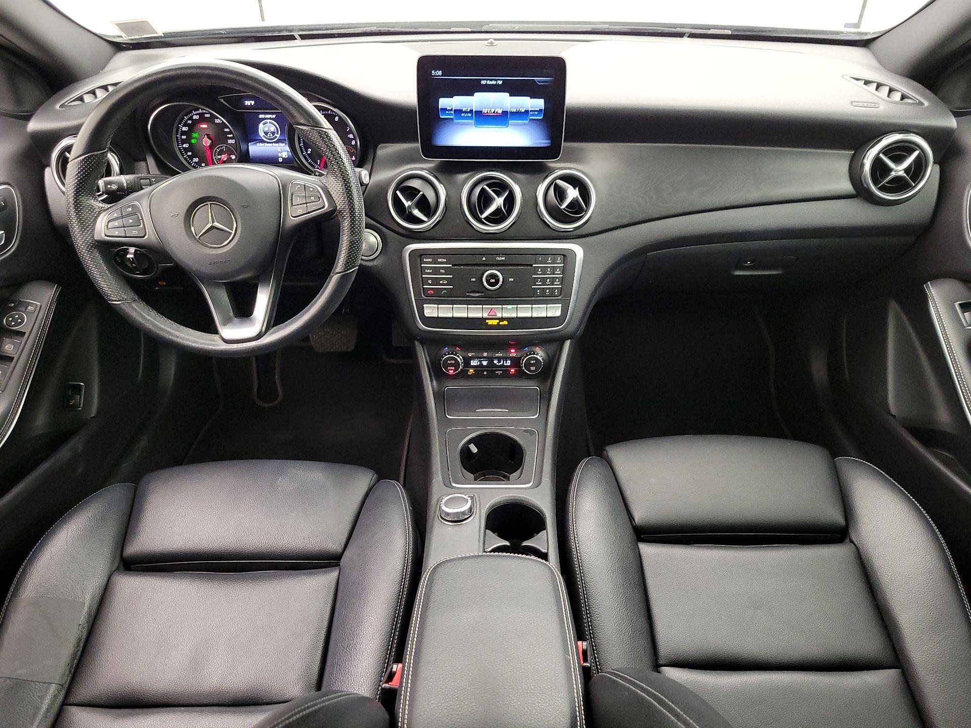 Thumbnail: 2019 Mercedes-Benz GLA - 9