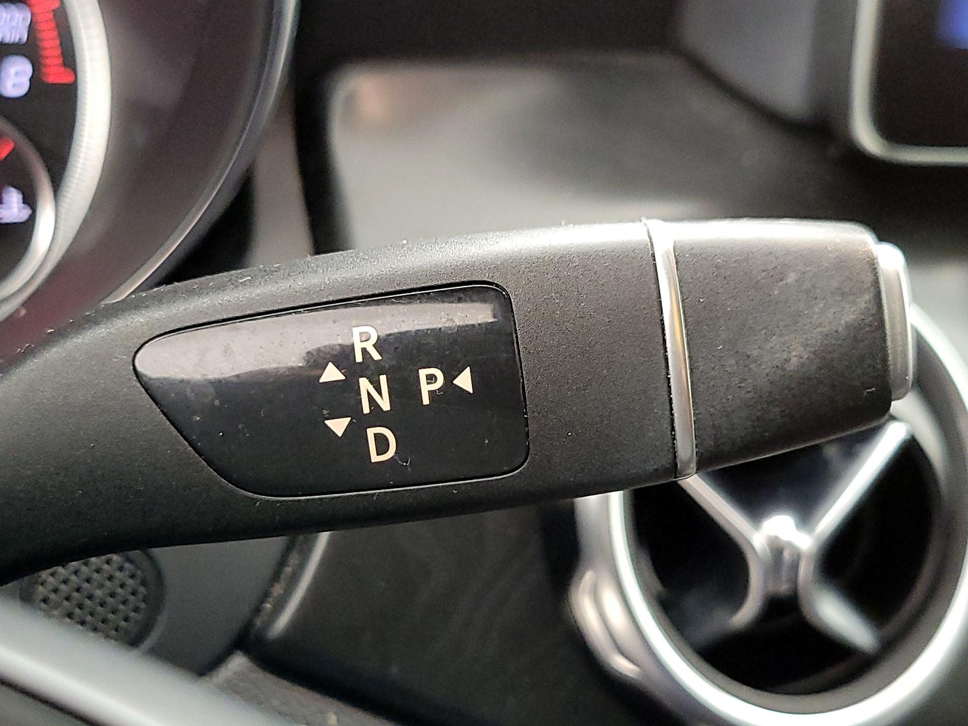 Thumbnail: 2019 Mercedes-Benz GLA - 17