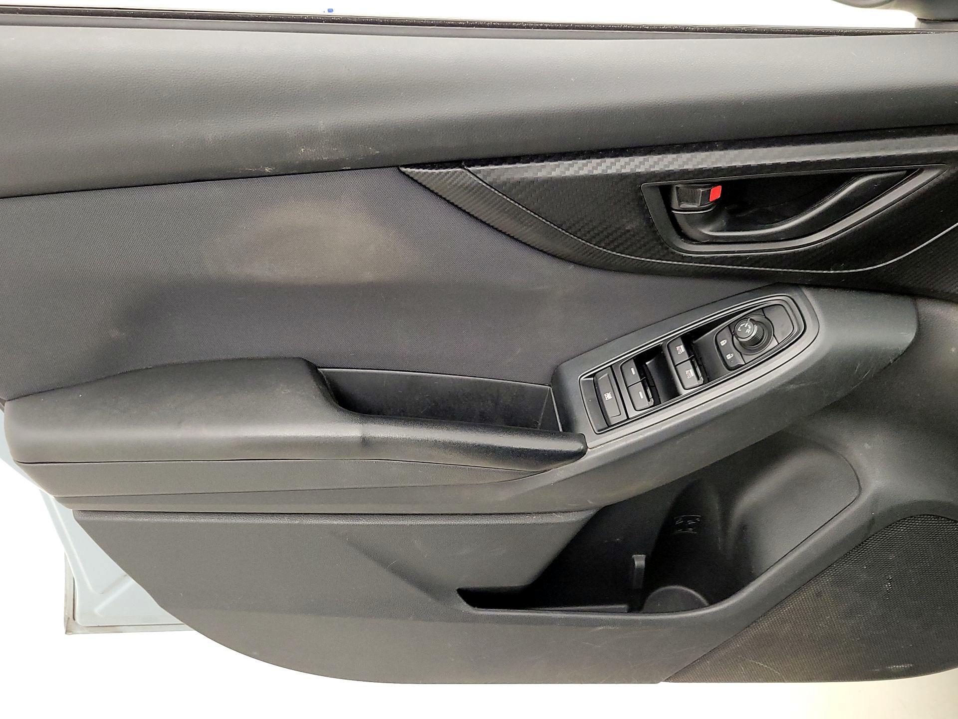 Thumbnail: 2019 Subaru Crosstrek - 12