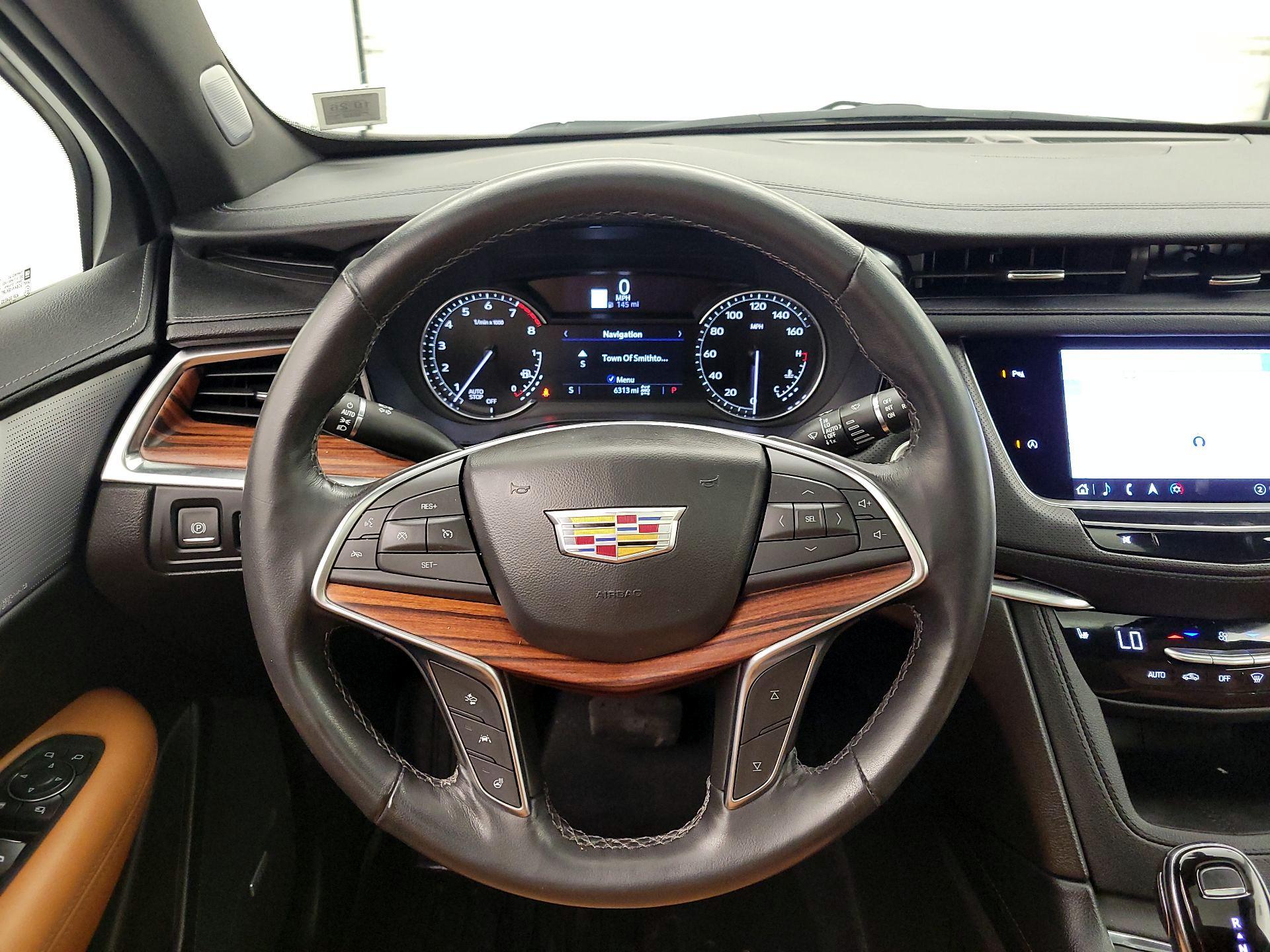 Thumbnail: 2025 Cadillac XT5 - 10