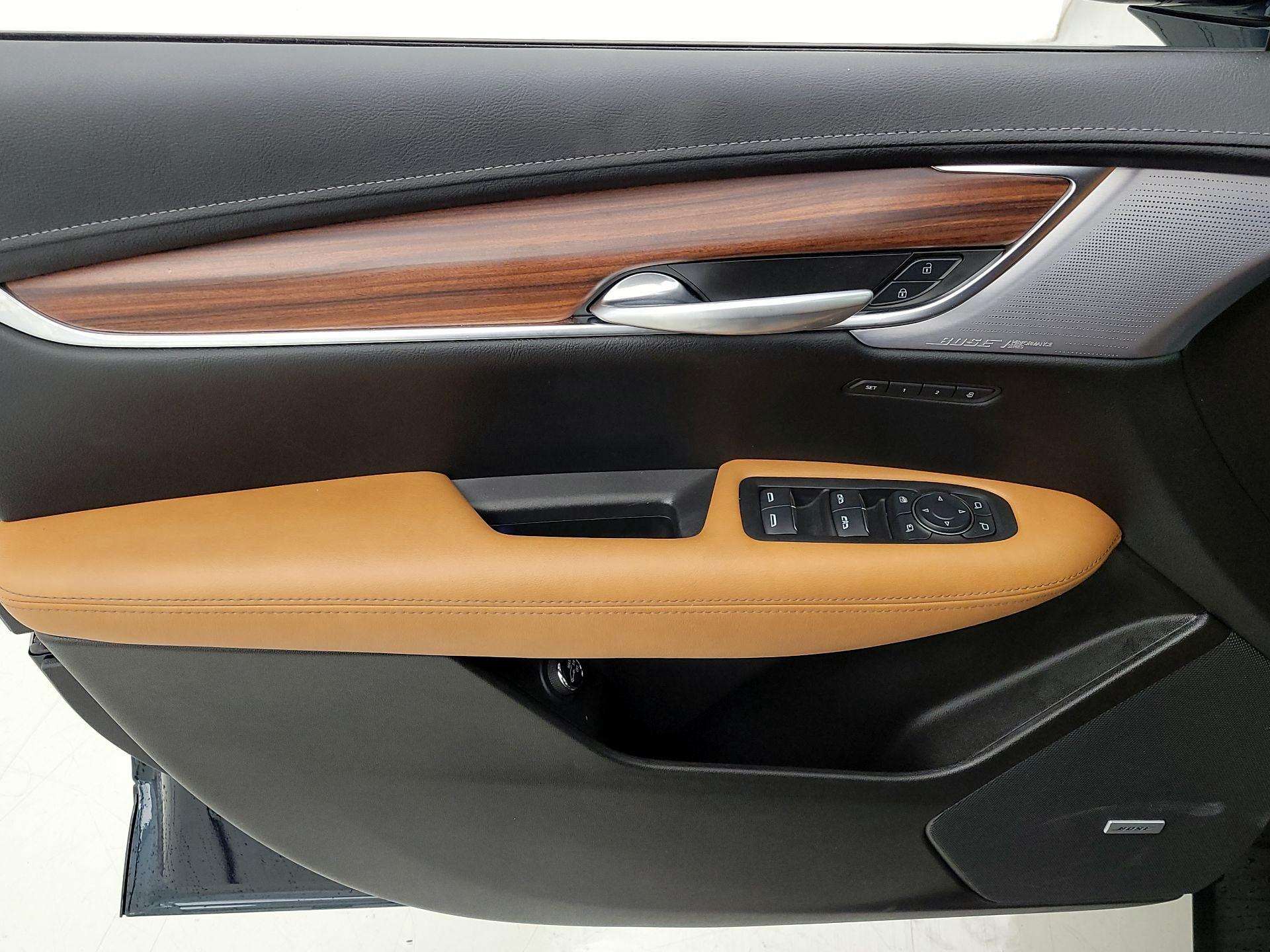 Thumbnail: 2025 Cadillac XT5 - 12