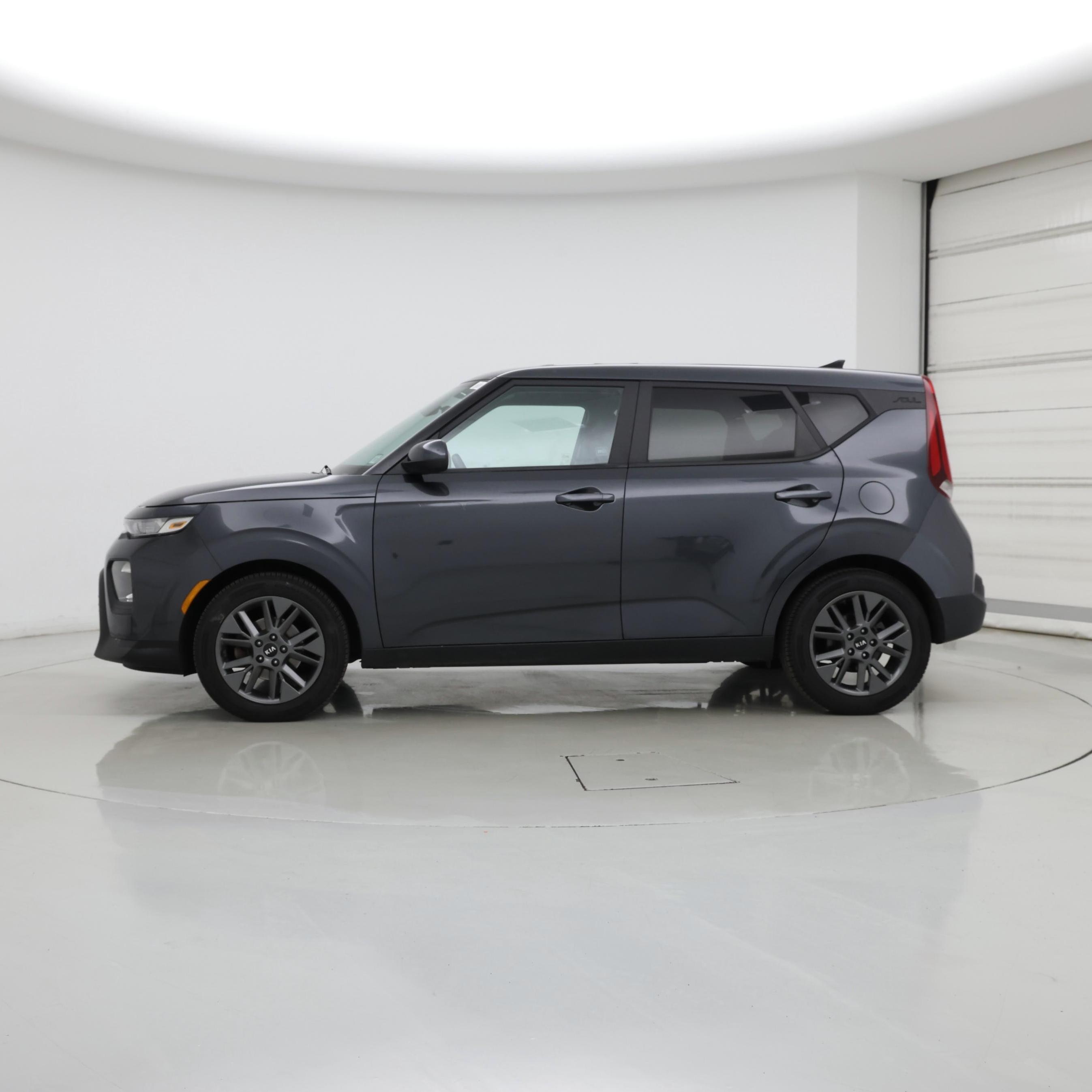 Thumbnail: 2021 Kia Soul - 3